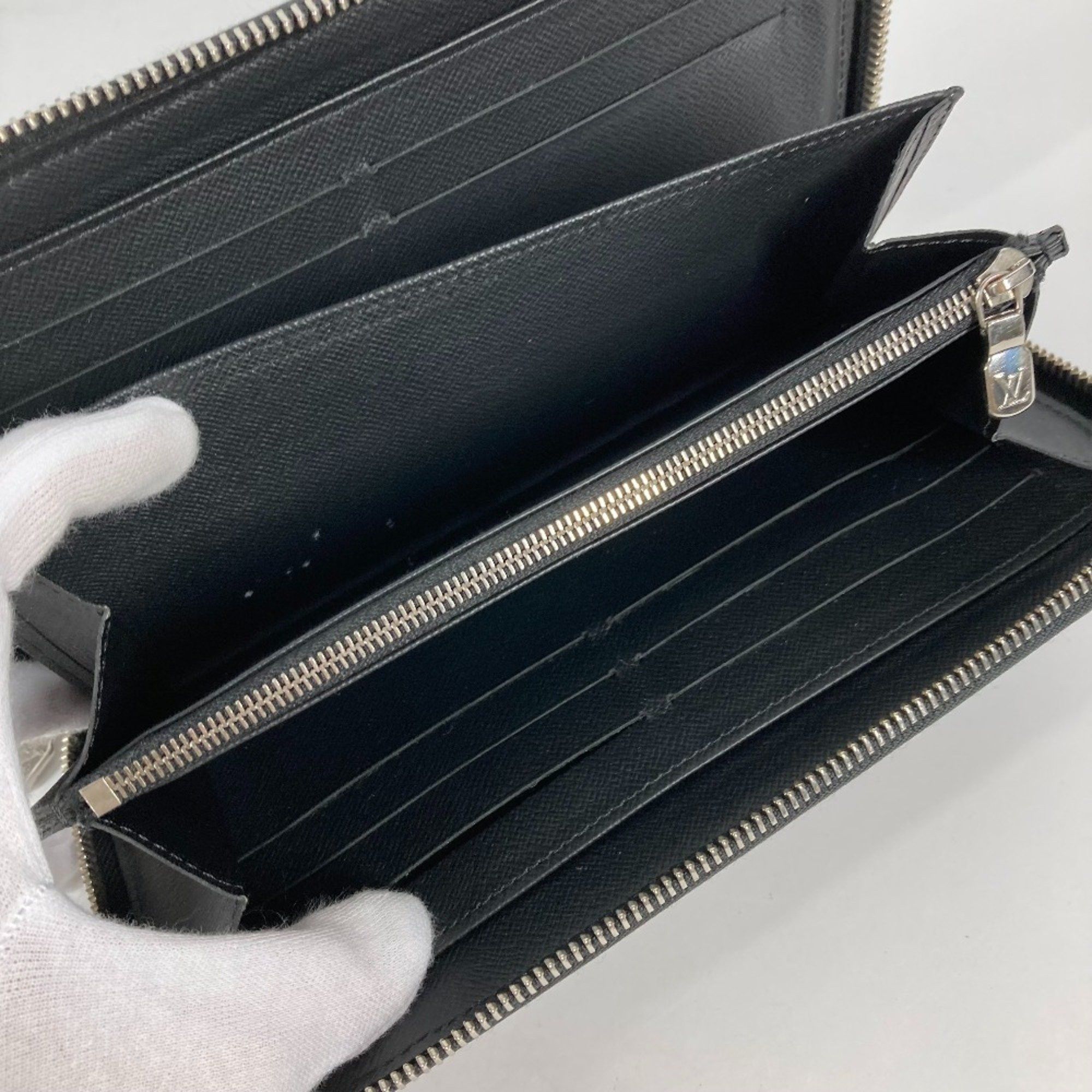 Louis Vuitton Louis Vuitton M62643 Epi Zip Around Long Wallet Noir Black Size ONE SIZE - 12 Thumbnail