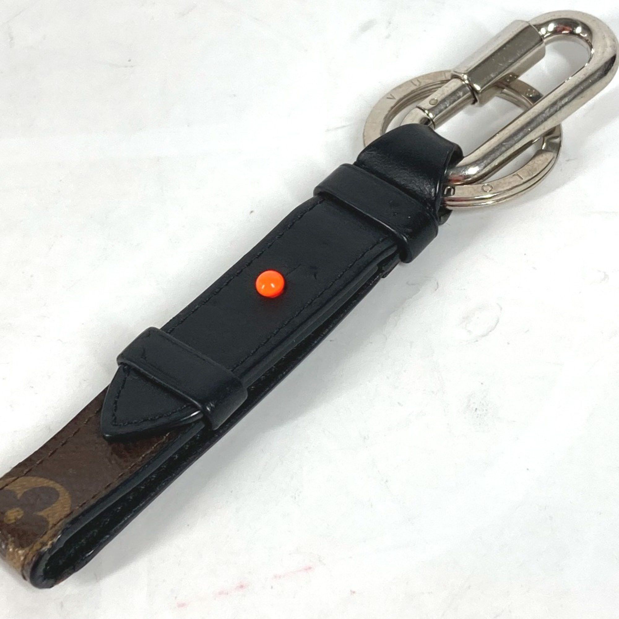 Louis Vuitton Louis Vuitton MP2293 Monogram Charm carabiner Key Holder Brown Size ONE SIZE - 4 Thumbnail