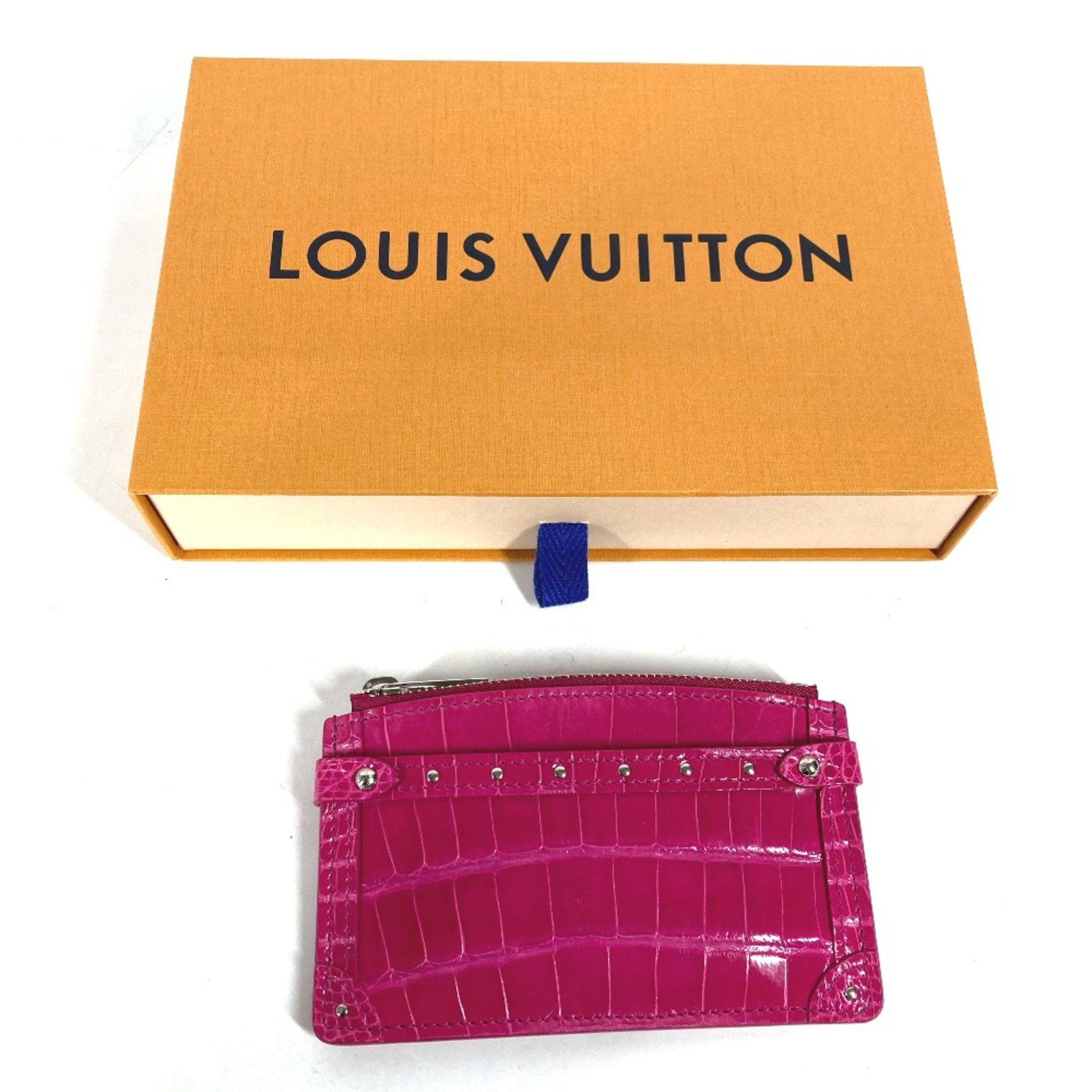 Louis Vuitton Louis Vuitton Studs Wallet Coin Compartment with key ring coin purse pink Size ONE SIZE - 2 Thumbnail