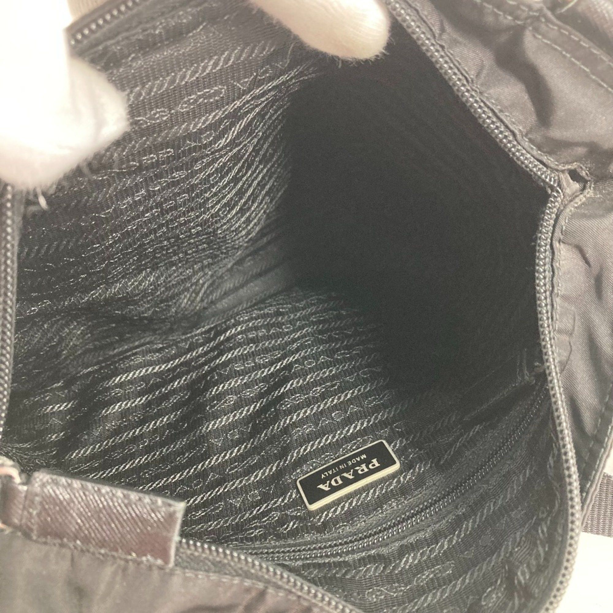 Prada PRADA Crossbody Pochette bag flat Shoulder Bag Black Size ONE SIZE - 12 Thumbnail