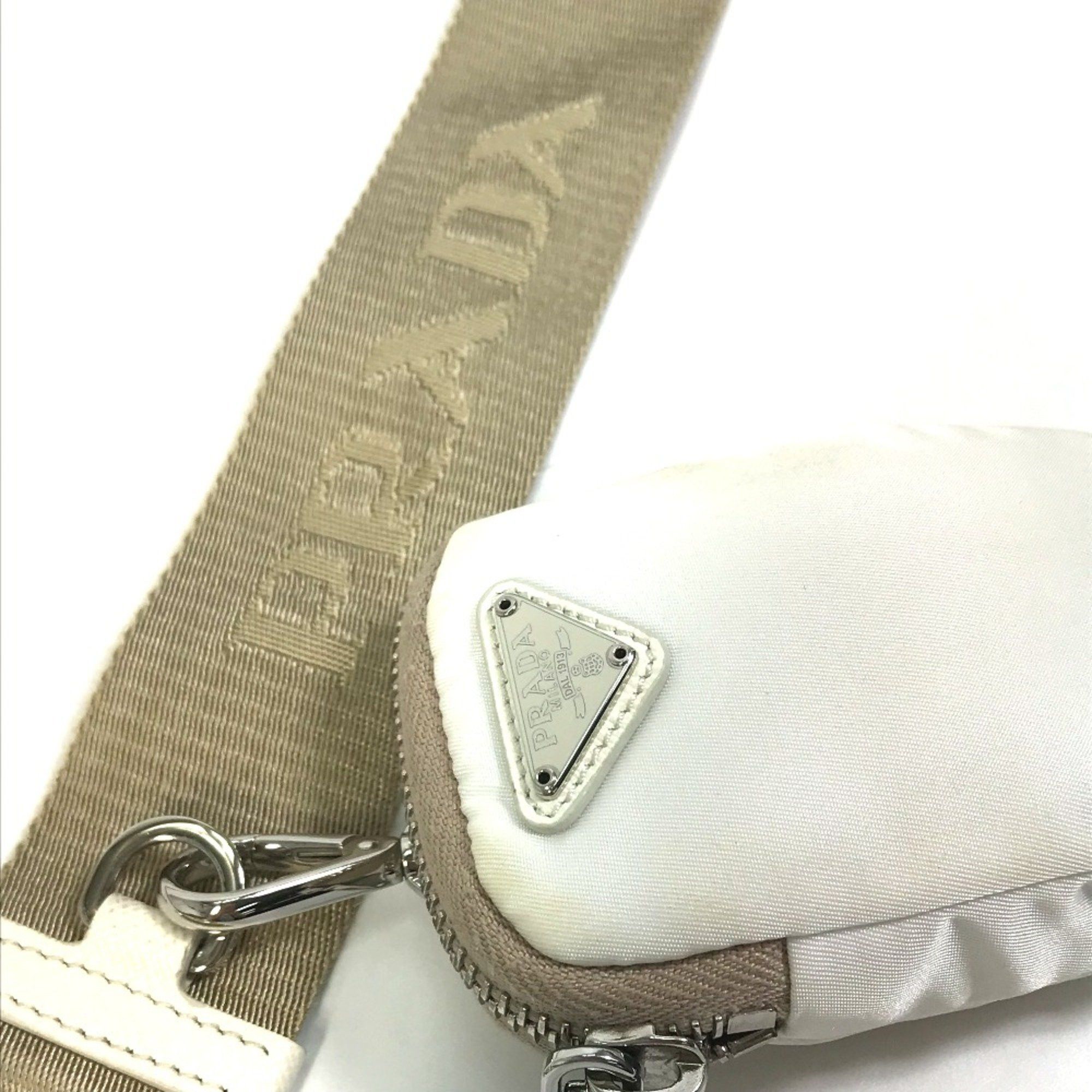 Prada PRADA 1BH204 triangle logo triangle logo plate Chain with crossbody pouch Shoulder Bag White Beige Size ONE SIZE - 8 Thumbnail