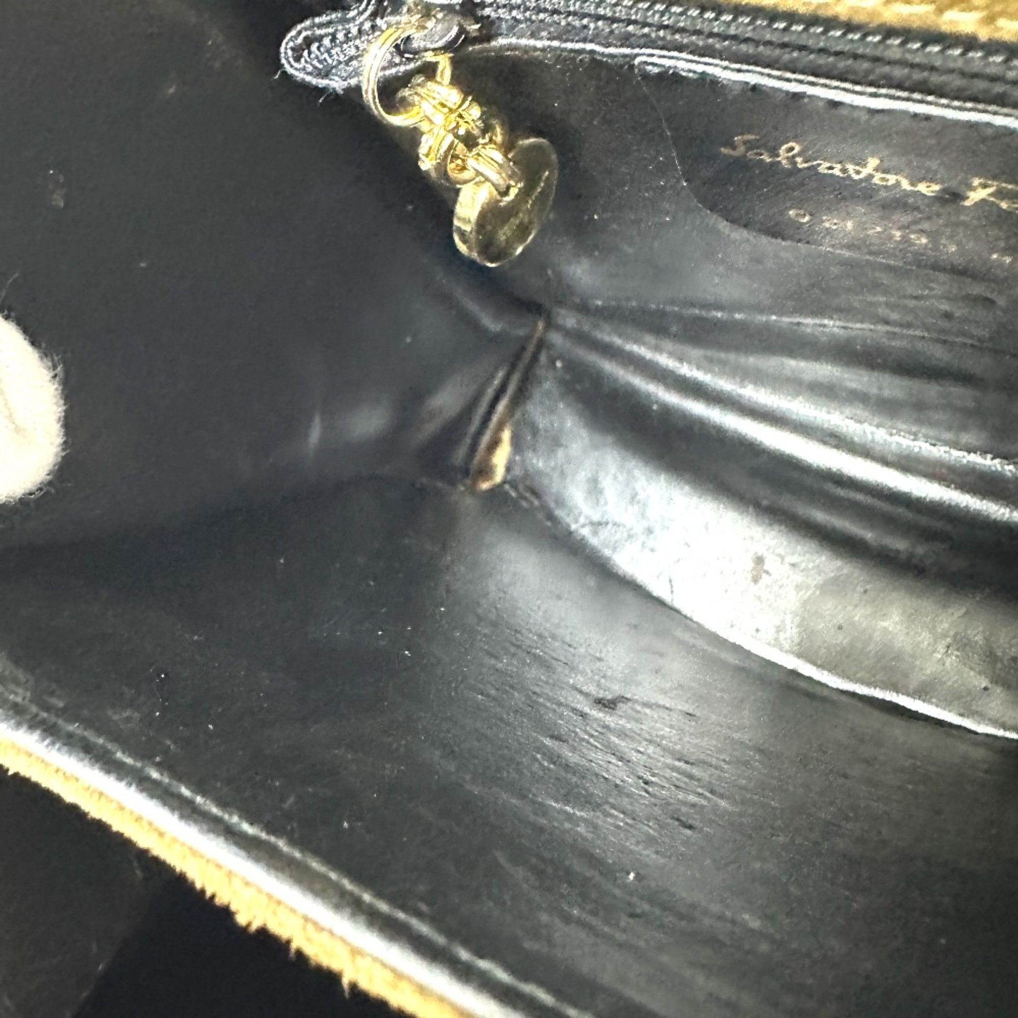 Salvatore Ferragamo Salvatore Ferragamo Gancini Hand Bag Brown GoldHardware Size ONE SIZE - 14 Thumbnail
