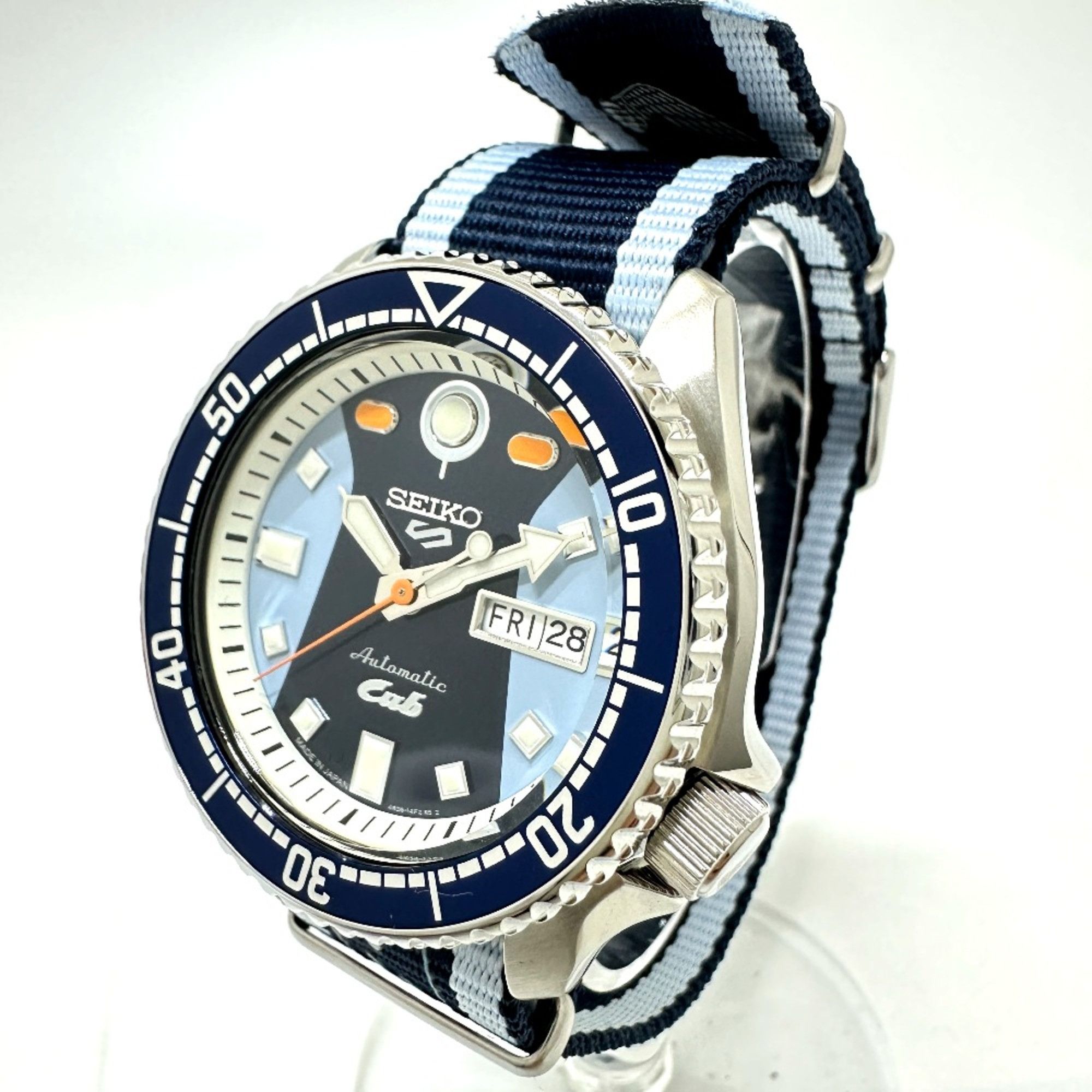 Seiko Seiko 4R36-15A0 Seiko 5 Automatic Day-Date Wristwatch Silver Blue belt Size ONE SIZE - 2 Thumbnail