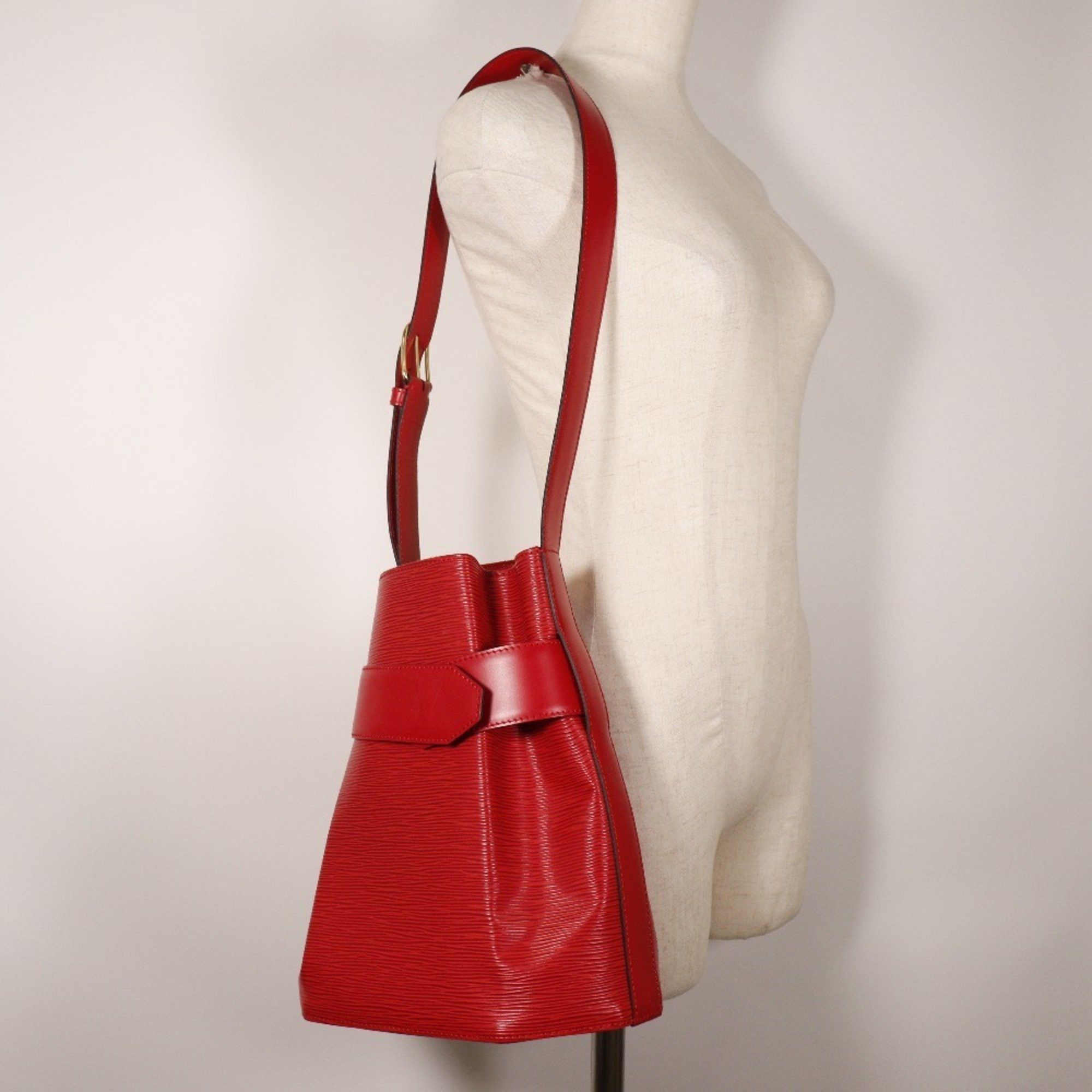 Louis Vuitton Sack de Paul Shoulder Bag M80207 Epi Leather Castilian Red  1997 VI0917 A5 Snap