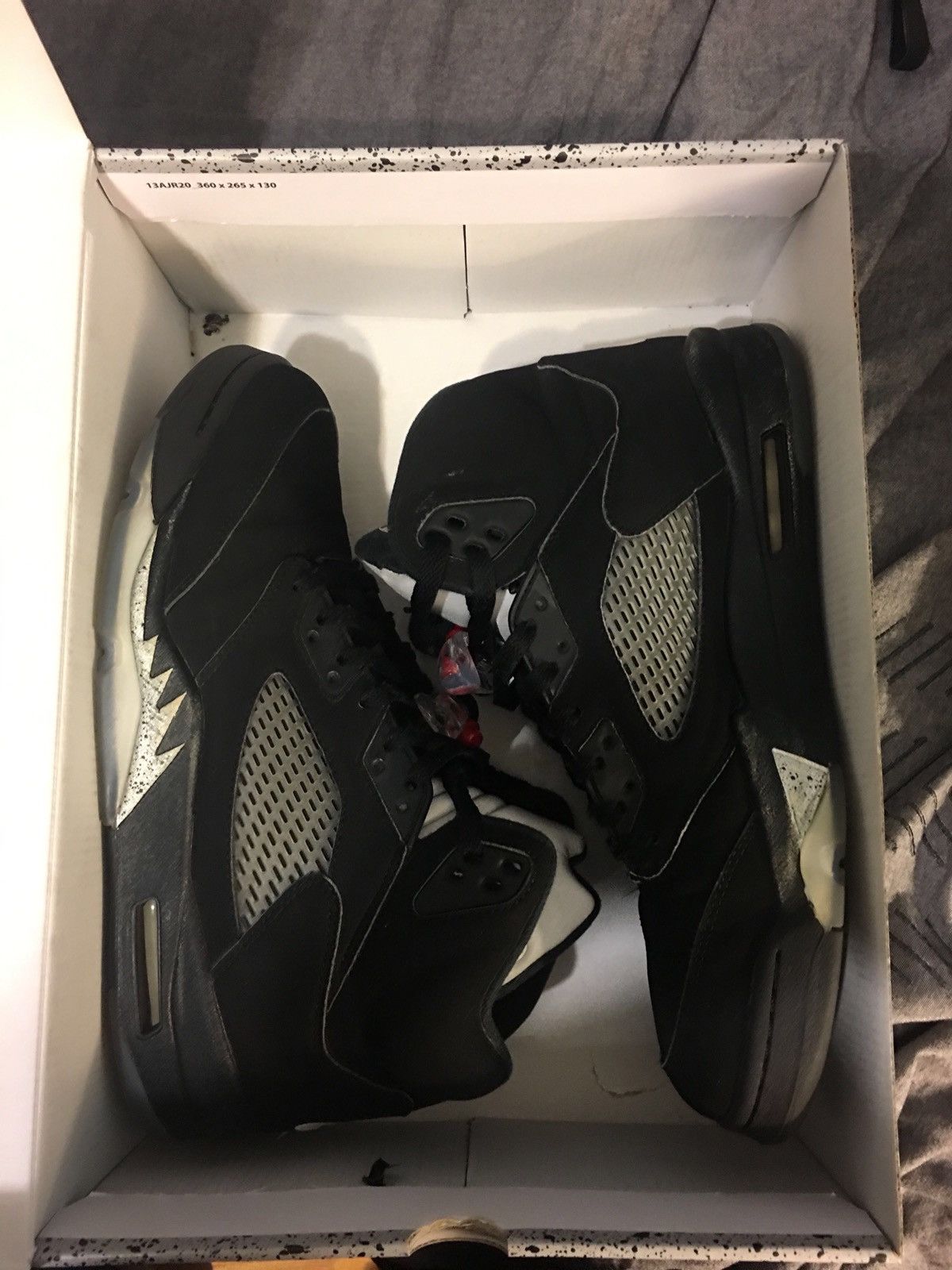 metallic 5s black