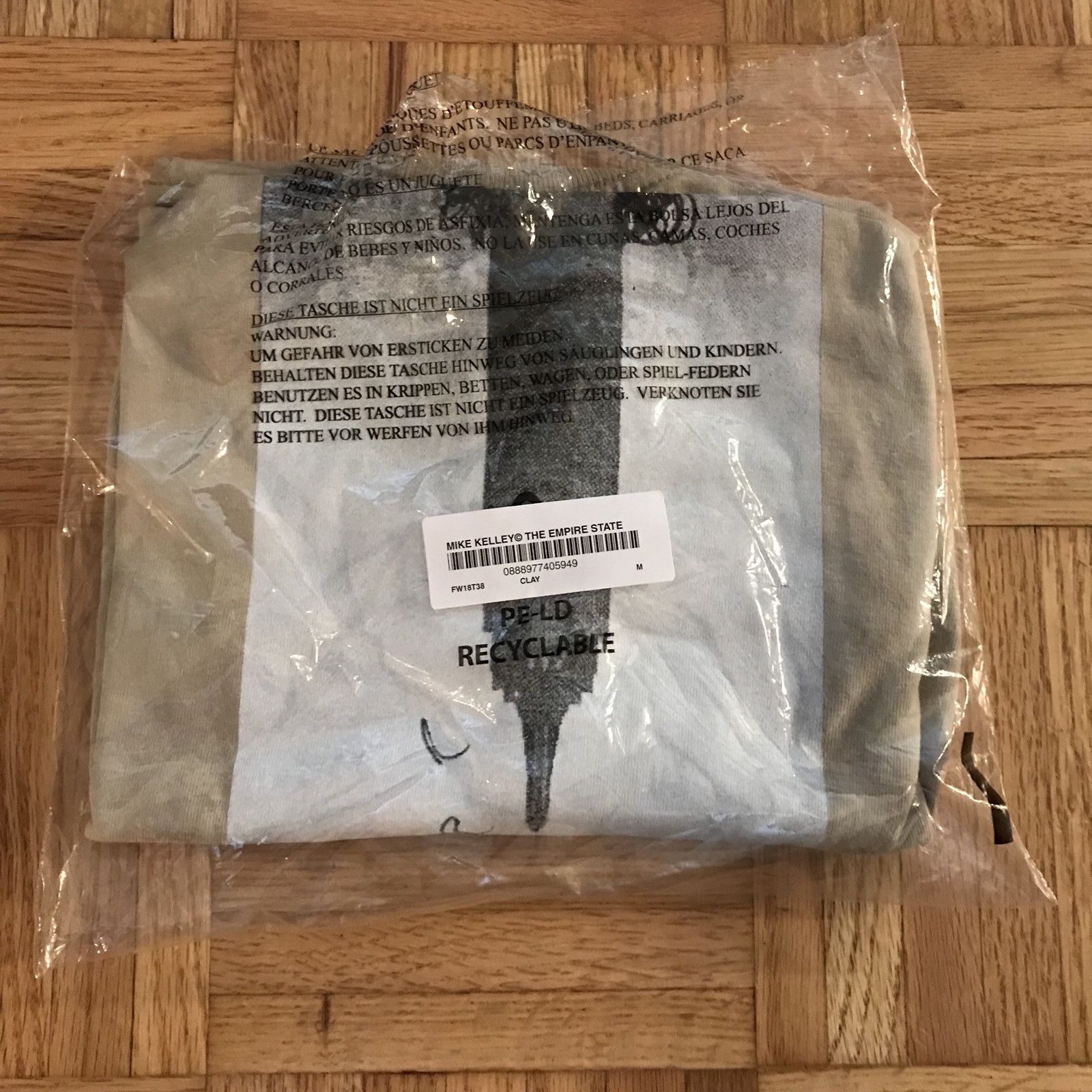 Supreme Supreme x Mike Kelley Size US M / EU 48-50 / 2 - 6 Thumbnail