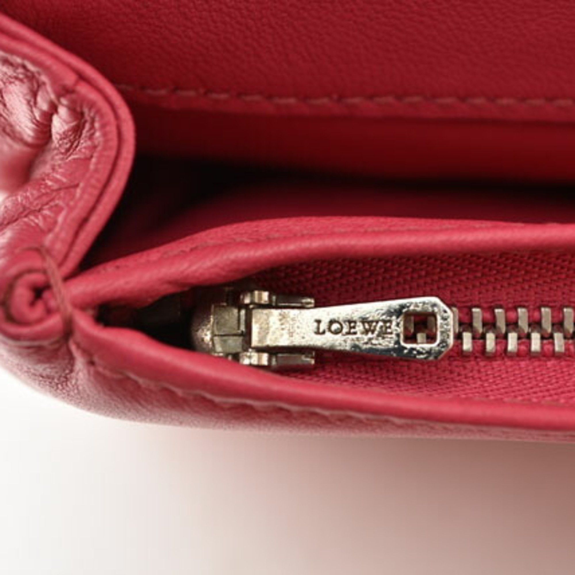 Loewe LOEWE Clutch Bag Second Pouch Lamb Leather Anagram Fuchsia Size ONE SIZE - 8 Thumbnail