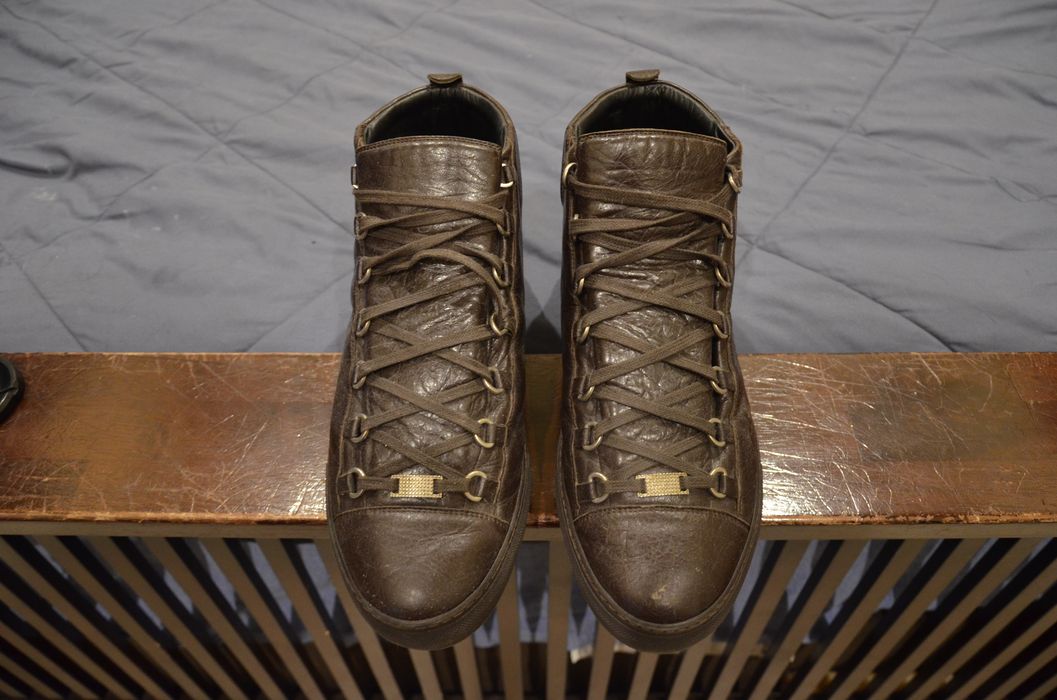 balenciaga arena homme brun