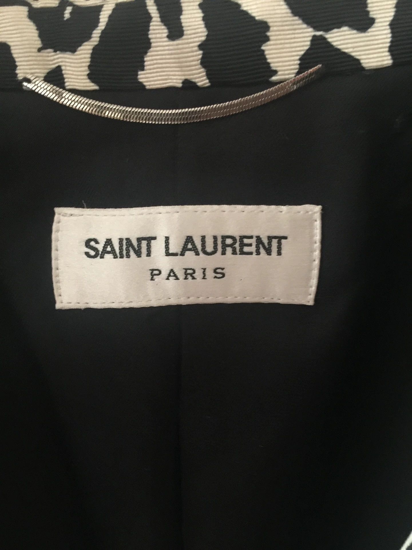 Saint Laurent Paris Saint Laurent Paris Leopard print smoking jacket Size US M / EU 48-50 / 2 - 2 Thumbnail