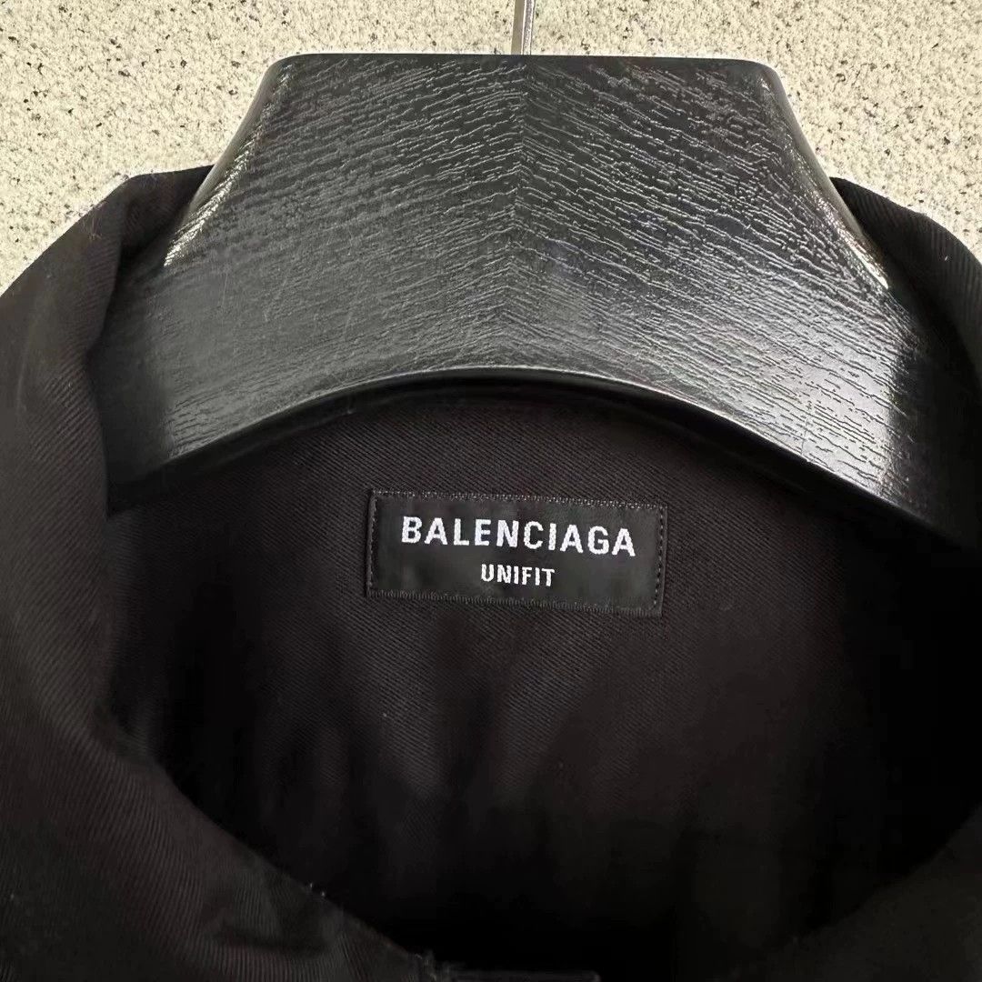 Balenciaga Balenciaga new letter shirt short sleeved Size US S / EU 44-46 / 1 - 2 Thumbnail