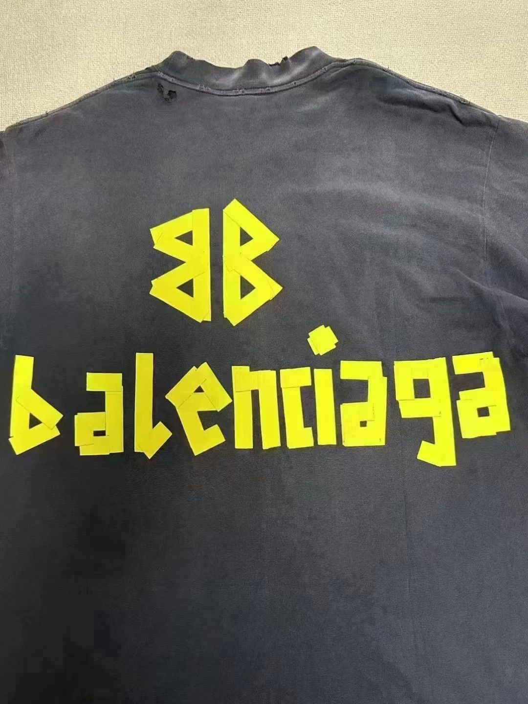 Balenciaga Balenciaga 23SS Adhesive Tape TAPE TYPE Pattern Paper Series Logo Short Sleeve Size US L / EU 52-54 / 3 - 4 Thumbnail