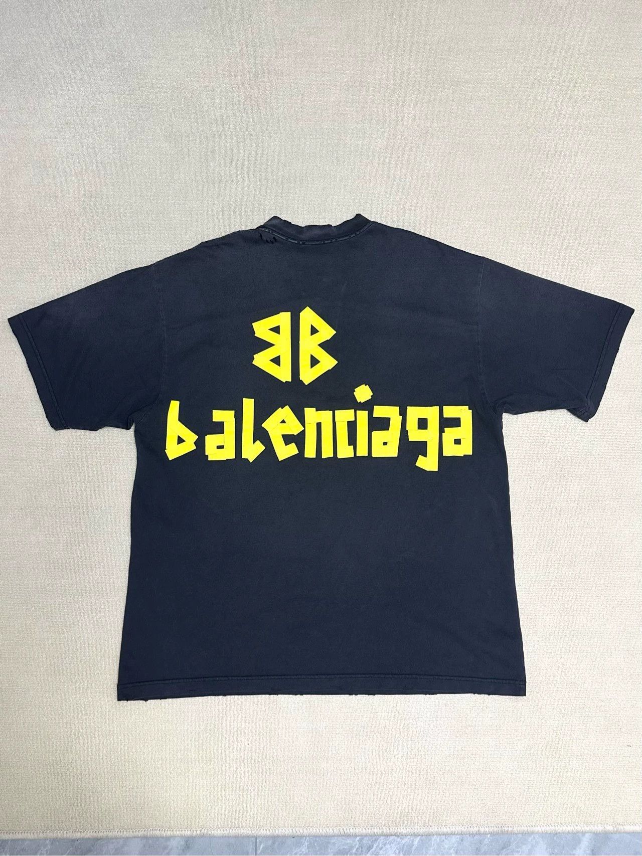 Balenciaga Balenciaga 23SS Adhesive Tape TAPE TYPE Pattern Paper Series Logo Short Sleeve Size US L / EU 52-54 / 3 - 2 Thumbnail