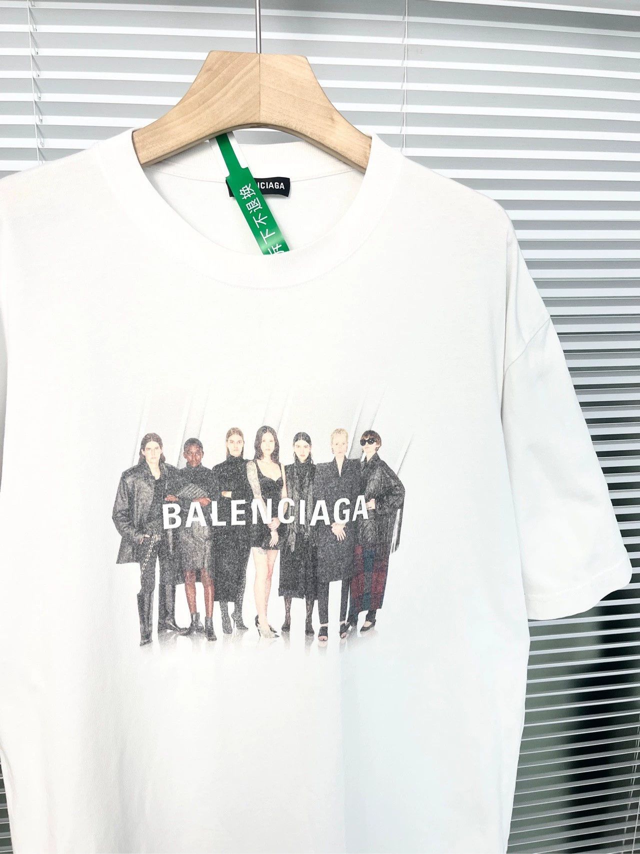 Balenciaga Balenciaga Band Model Short Sleeve Size US S / EU 44-46 / 1 - 2 Thumbnail