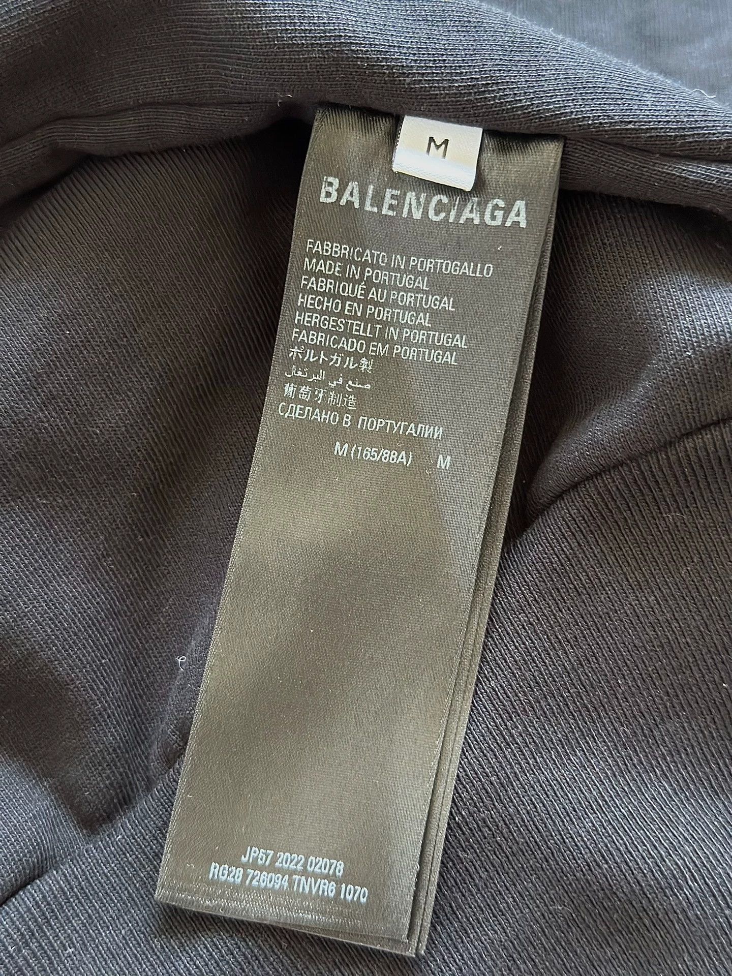 Balenciaga Balenciaga Mirror Logo Apple Embroidered Long Sleeve Size US M / EU 48-50 / 2 - 7 Thumbnail