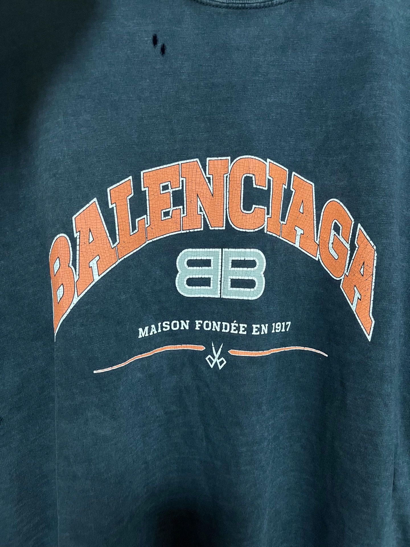 Balenciaga Balenciaga doing old damage with double B scissors logo and short sleeves Size US L / EU 52-54 / 3 - 3 Thumbnail