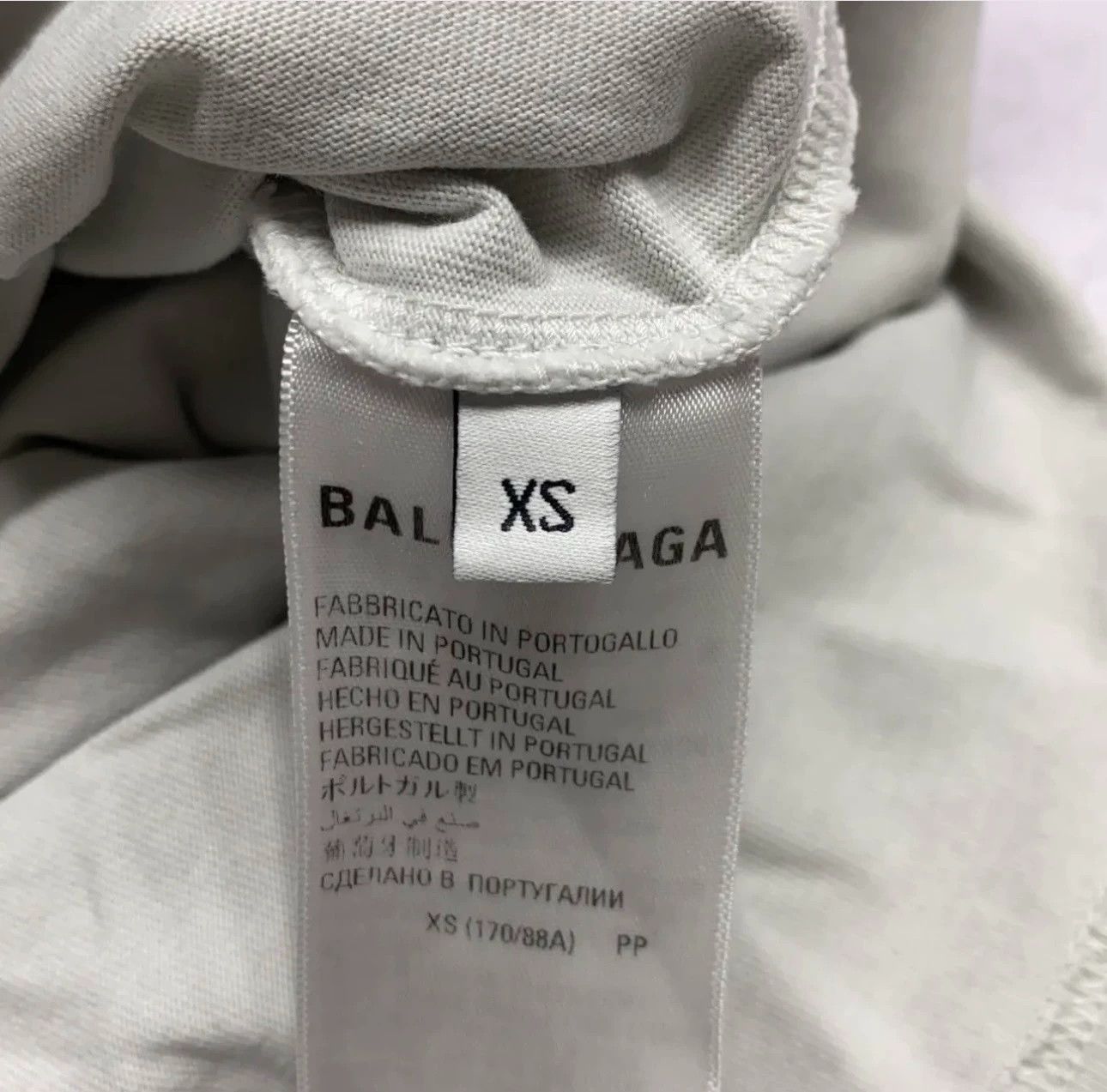 Balenciaga Balenciaga Batman Embroidered Washed and Used Short Sleeves Size US XS / EU 42 / 0 - 4 Thumbnail