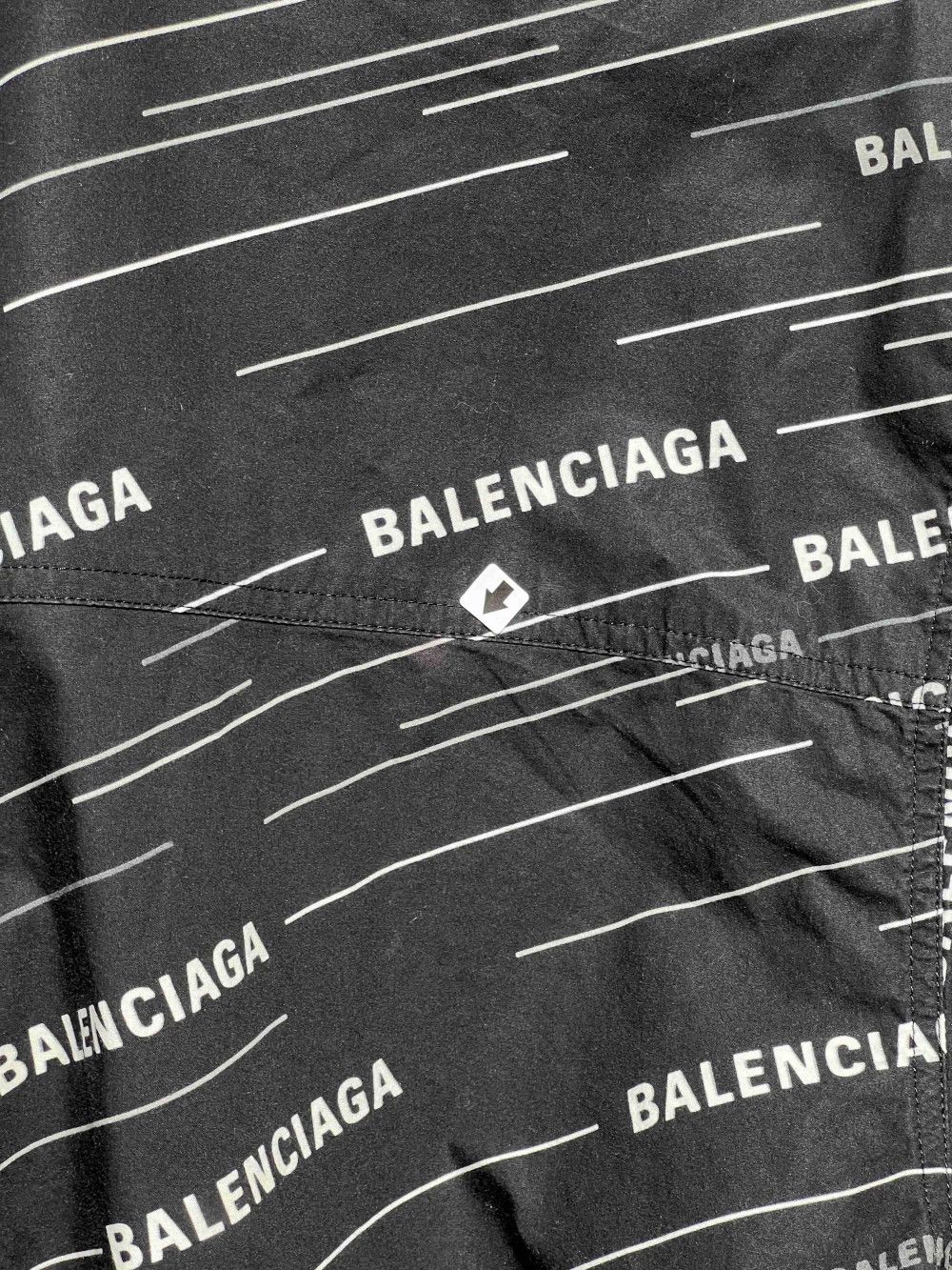 Balenciaga Balenciaga Letter Logo White Barrage Short Sleeve Size US XS / EU 42 / 0 - 7 Thumbnail