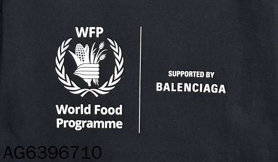 Balenciaga Balenciaga Wfp grain logo short sleeved shirt Size US M / EU 48-50 / 2 - 3 Thumbnail