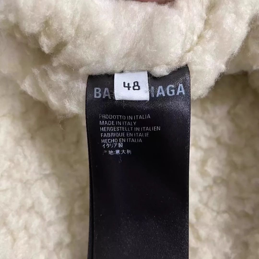 Balenciaga Balenciaga silhouette lamb wool blue checkered jacket Size US M / EU 48-50 / 2 - 5 Thumbnail