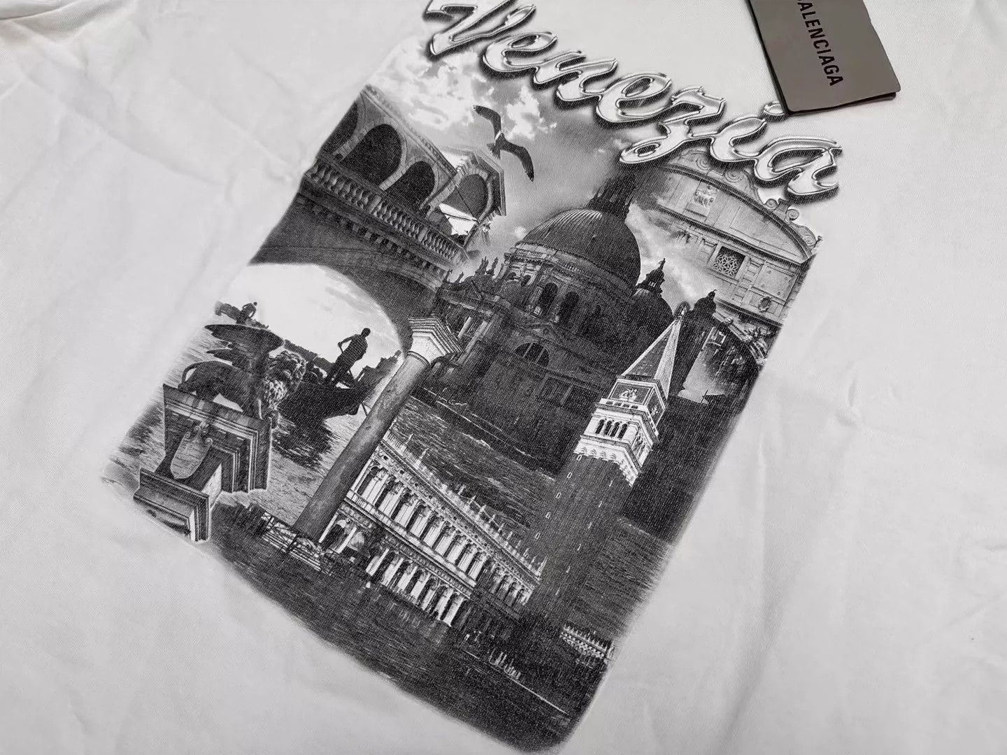 Balenciaga Balenciaga Architecture Letter White Printed Short Sleeve Size US L / EU 52-54 / 3 - 2 Thumbnail