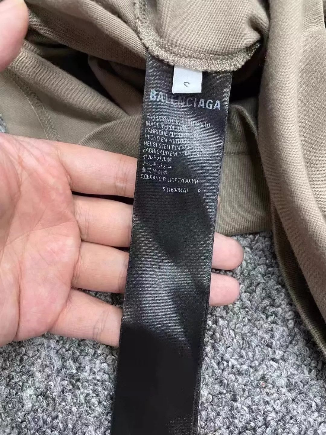 Balenciaga Balenciaga Brown New Plush Front and Rear Logo Short Sleeves Size US S / EU 44-46 / 1 - 4 Thumbnail