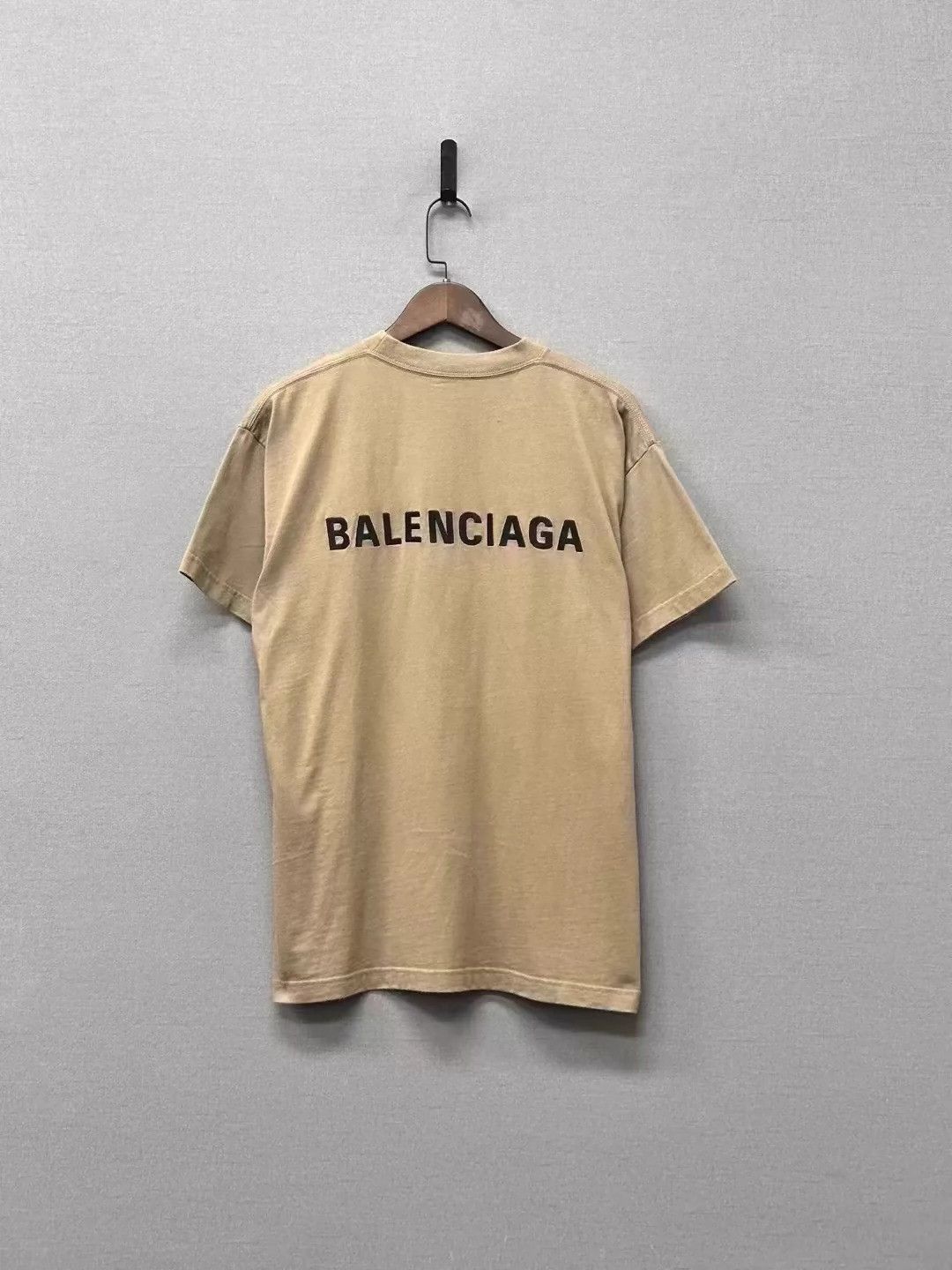 Balenciaga Balenciaga Brown New Plush Front and Rear Logo Short Sleeves Size US S / EU 44-46 / 1 - 2 Thumbnail