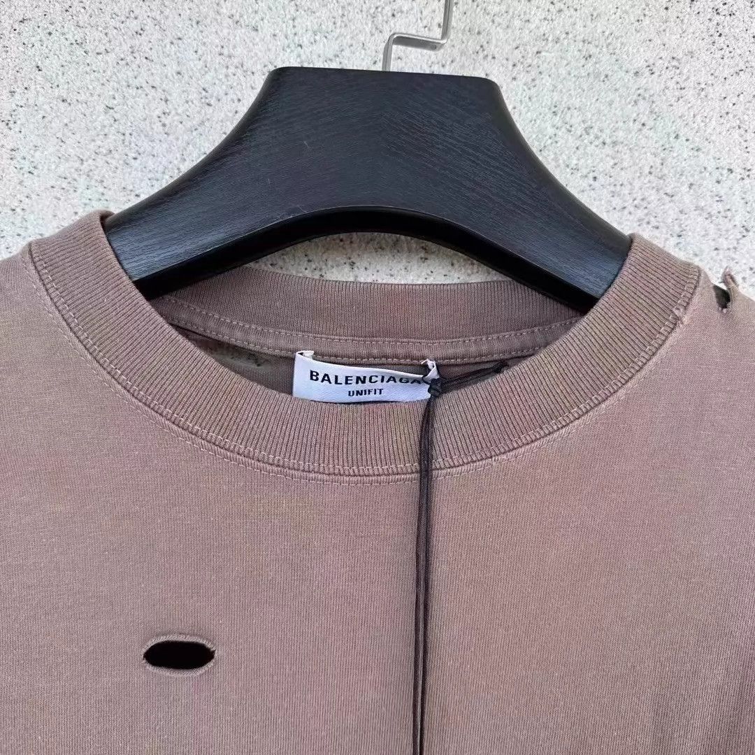 Balenciaga Balenciaga big hole short sleeved shirt Size US XS / EU 42 / 0 - 2 Thumbnail