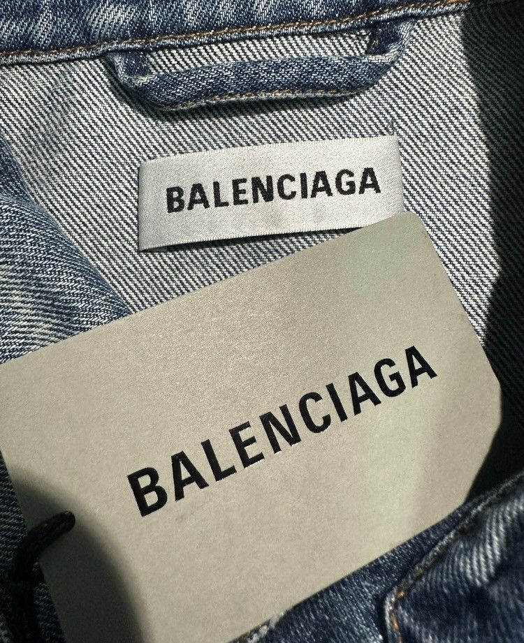 Balenciaga Balenciaga cuts and destroys denim jacket - DMC Size US M / EU 48-50 / 2 - 6 Thumbnail