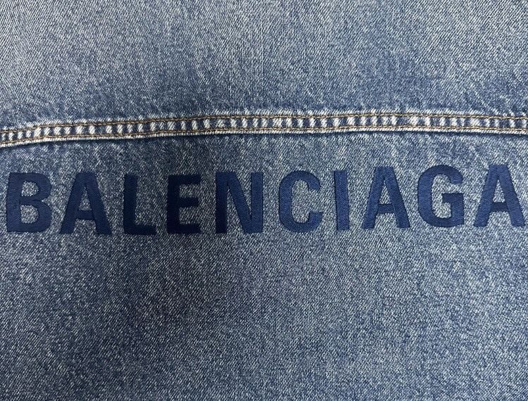 Balenciaga Balenciaga cuts and destroys denim jacket - DMC Size US M / EU 48-50 / 2 - 4 Thumbnail