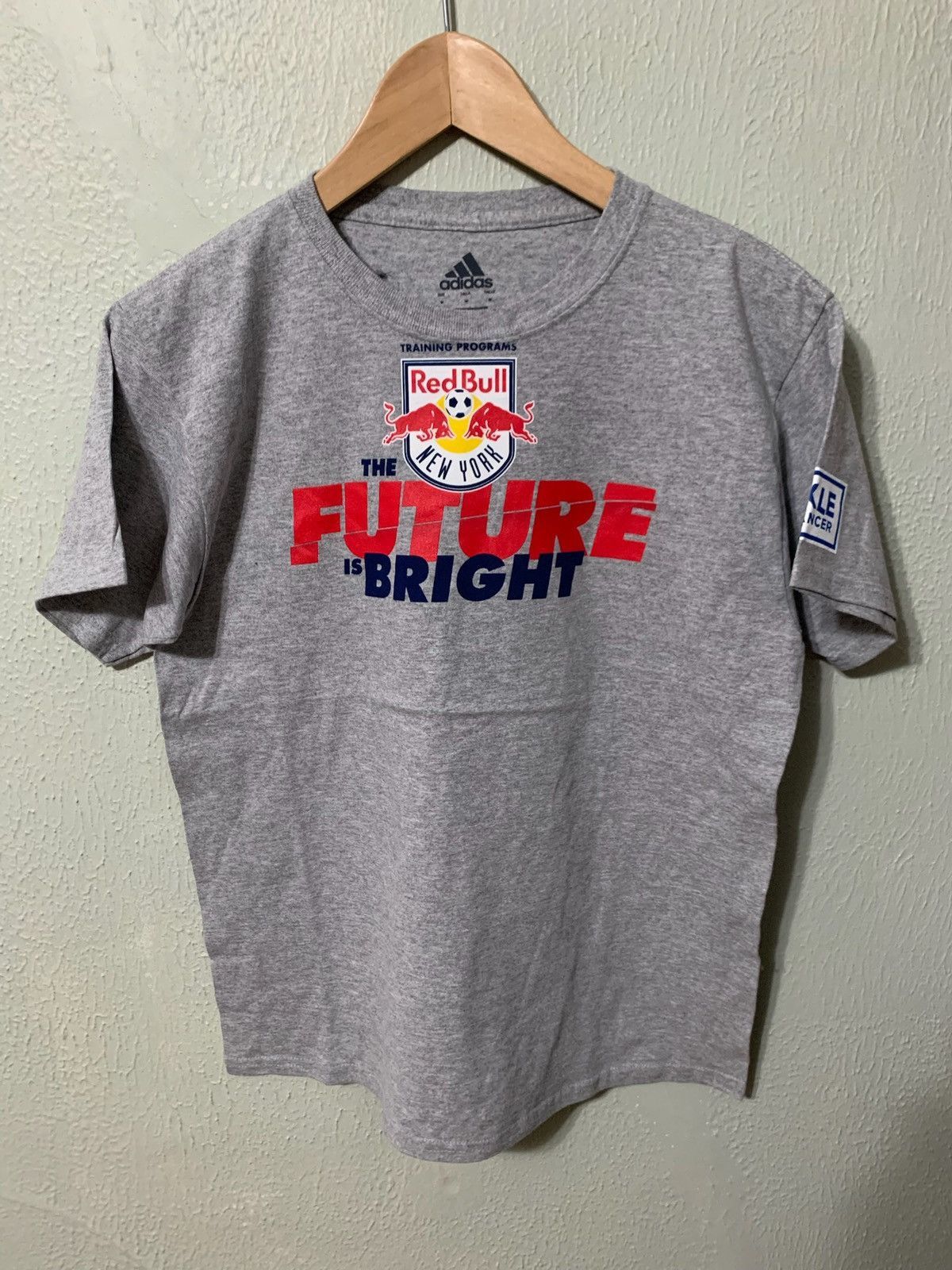 Vintage Vintage Adidas Red Bull Soccer Tee Size US M / EU 48-50 / 2 - 3 Thumbnail