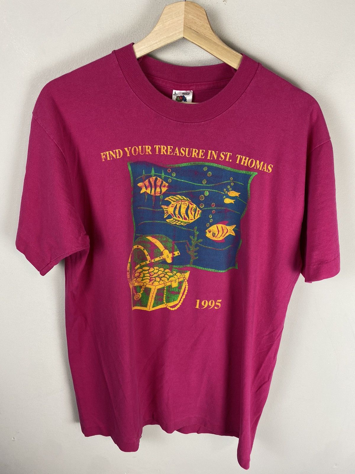Vintage Vintage Find Your Treasures In St Thomas Tee Size US L / EU 52-54 / 3 - 3 Thumbnail