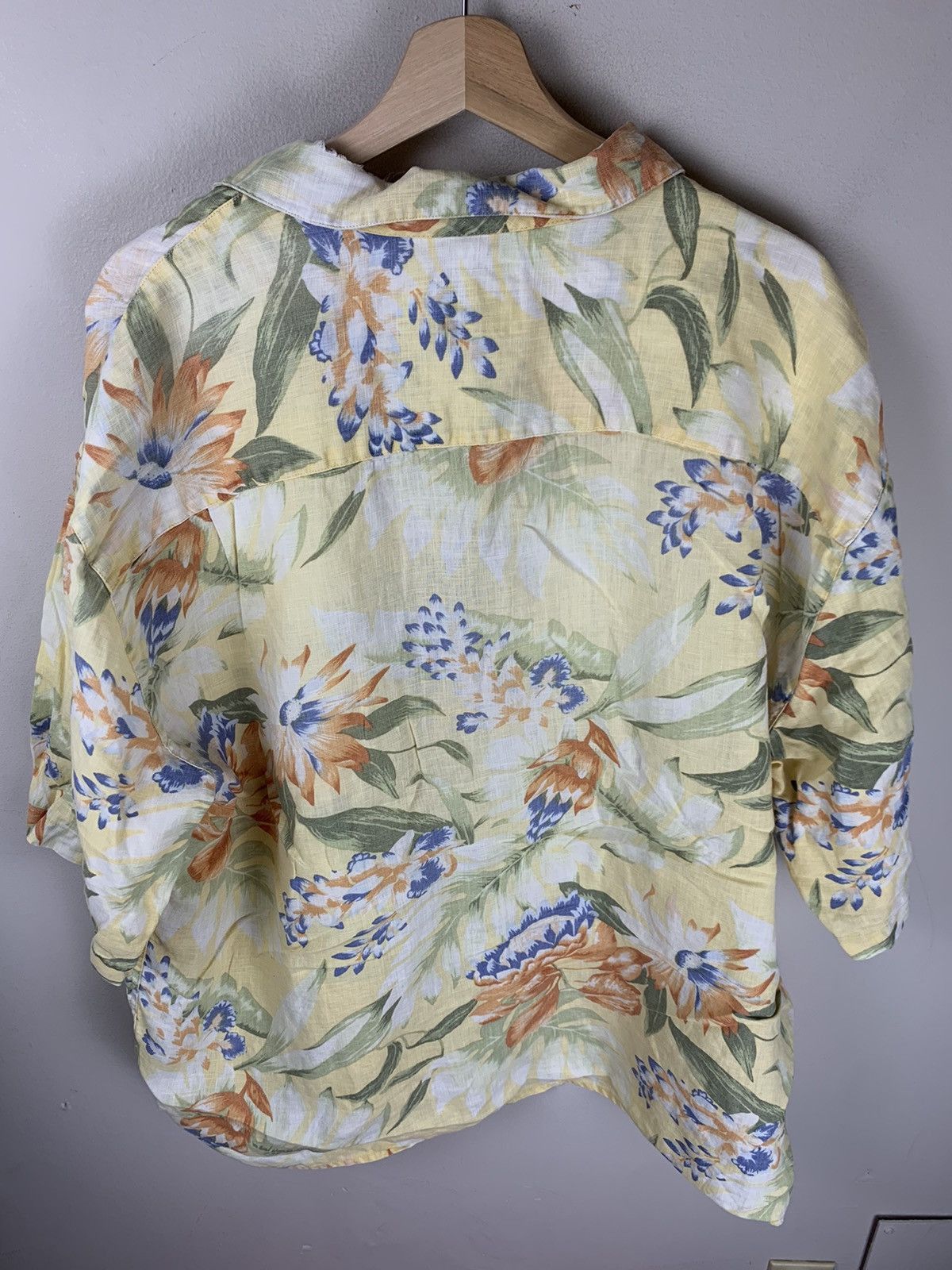 Vintage Vintage Yellow Flowers Button Up Shirt Size US XL / EU 56 / 4 - 2 Thumbnail
