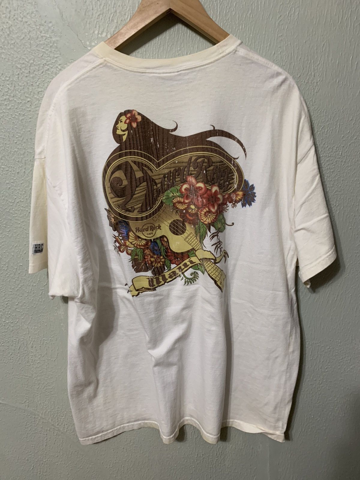 Vintage Vintage Hard Rock Cafe Maui Ukulele Tee Size US XL / EU 56 / 4 - 2 Thumbnail