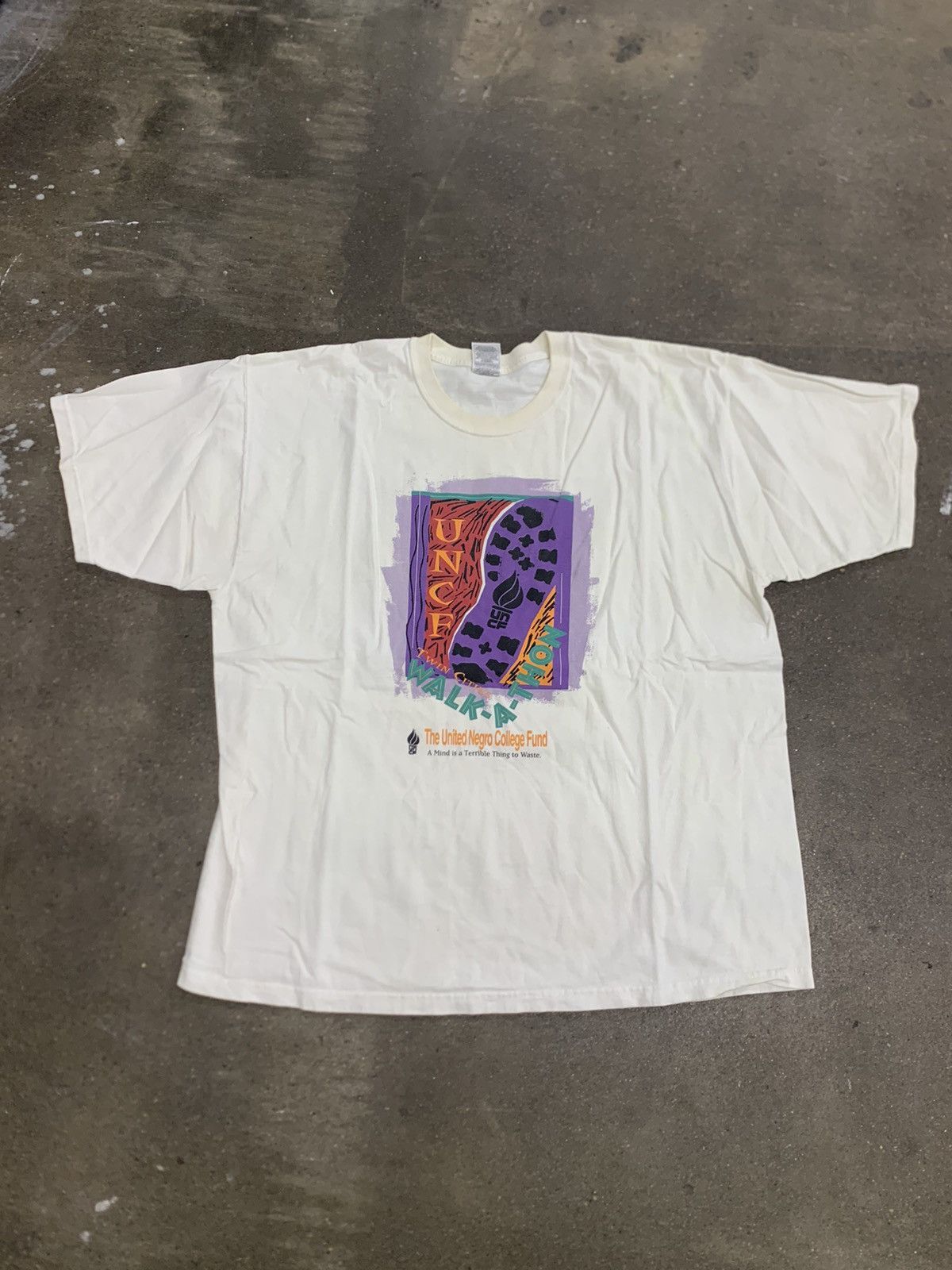 Vintage Vintage UNCF NAACP Walk a Thon Tee Size US XL / EU 56 / 4 - 2 Thumbnail