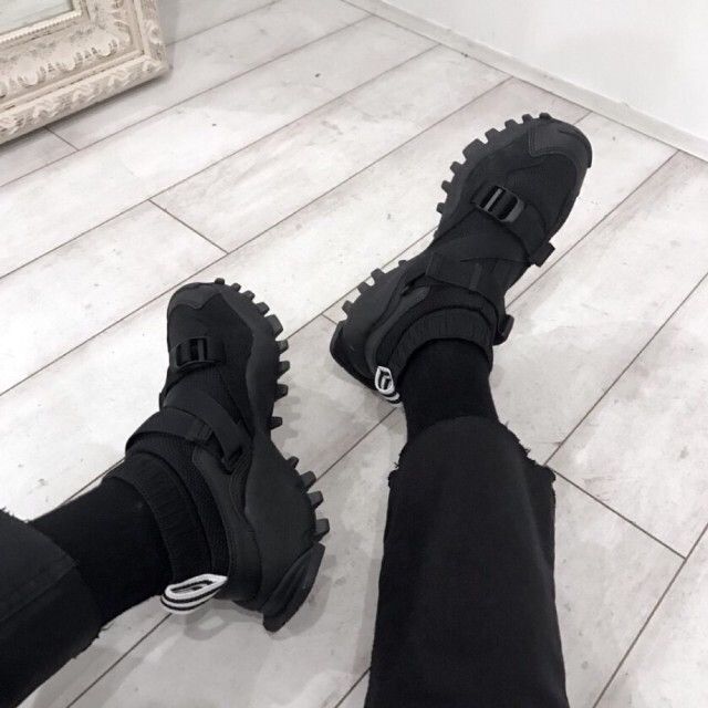 adidas seeulater black