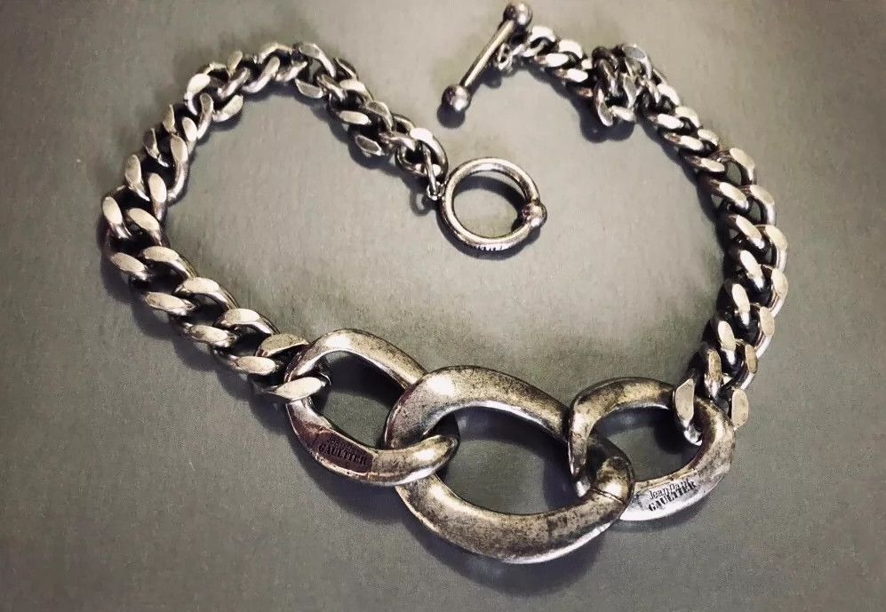 Jean Paul Gaultier Jean Paul Gaultier Black crystal horseshoe craft necklace Size ONE SIZE - 4 Thumbnail