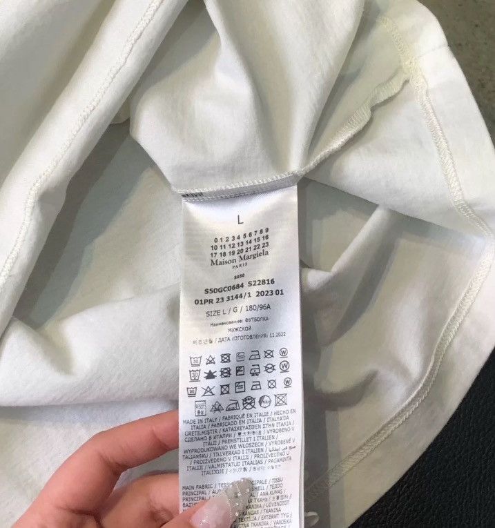 Maison Margiela Mm6 Maison Margiela Printed TShirt - DMC Size US L / EU 52-54 / 3 - 3 Thumbnail