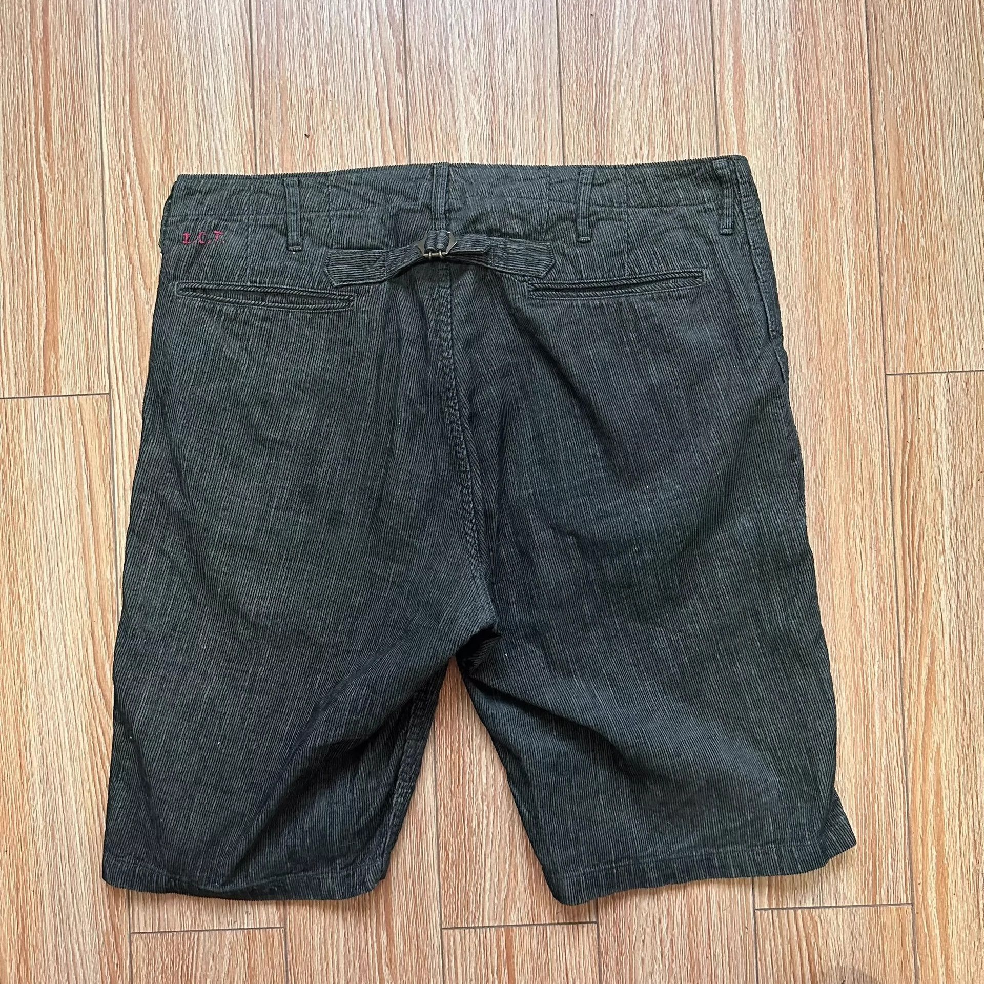 Visvim VISVIM shorts Corduroy ICT fluxus Size US 34 / EU 50 - 6 Thumbnail