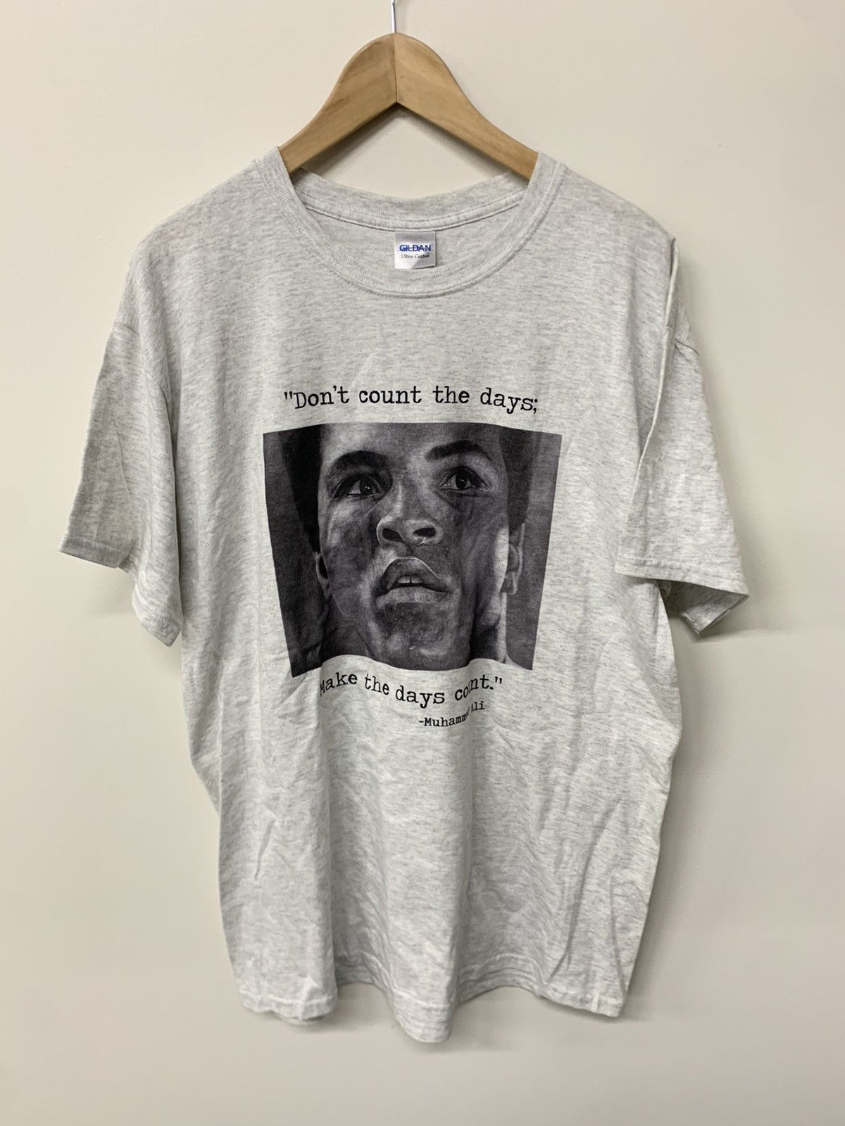 Vintage Vintage Mohammed Ali Make Every Day Count Tee Size US L / EU 52-54 / 3 - 3 Thumbnail