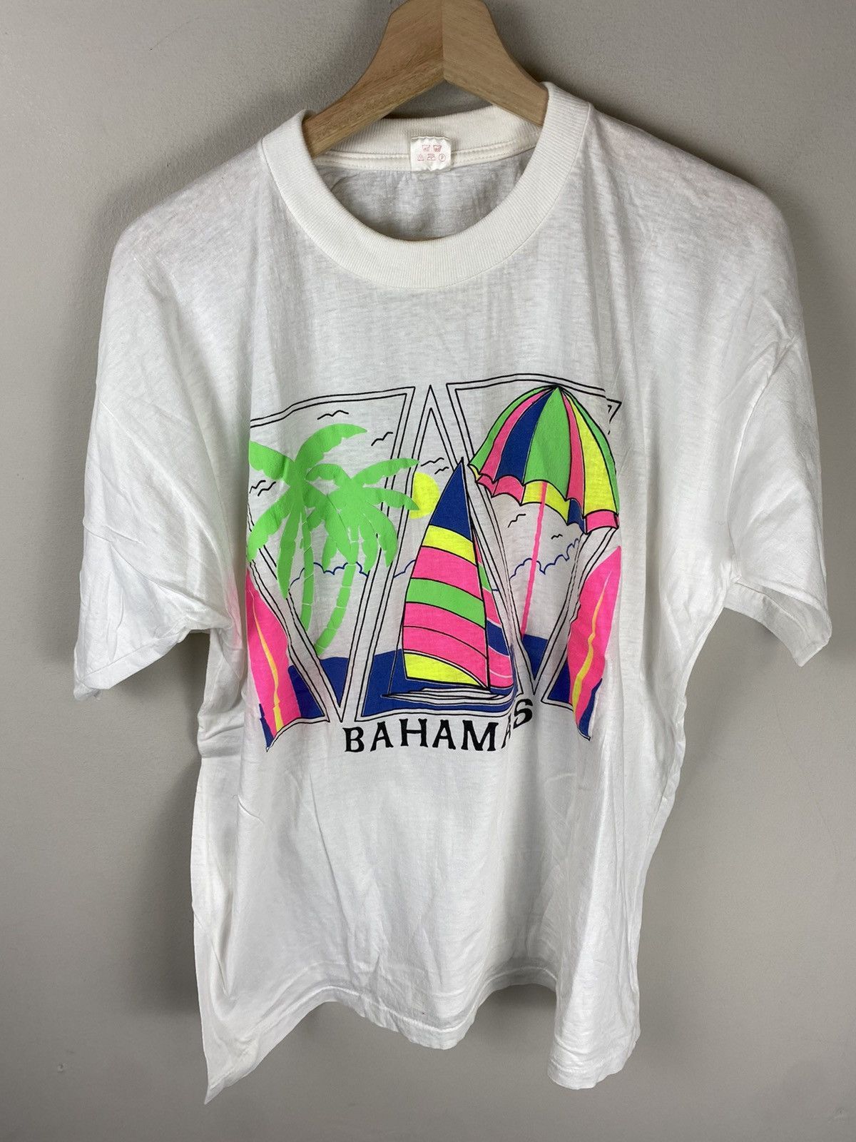 Vintage Vintage Bahamas Art Tee Size US XL / EU 56 / 4 - 2 Thumbnail