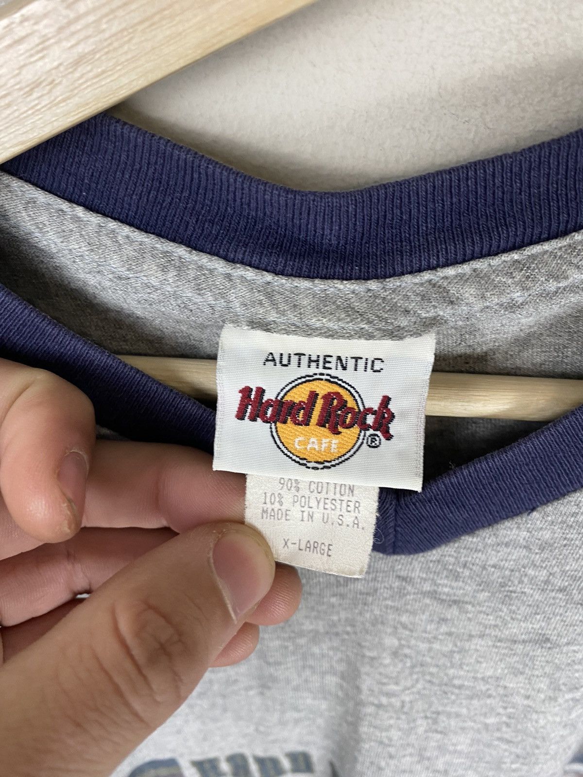 Vintage Vintage Hard Rock Cafe Indianapolis V Neck Size US XL / EU 56 / 4 - 3 Thumbnail