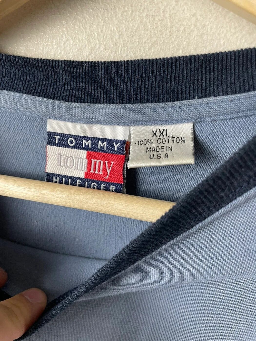 Tommy Hilfiger × Vintage Vintage Tommy Hilfiger Stripe T-Shirt Size US XXL / EU 58 / 5 - 2 Thumbnail