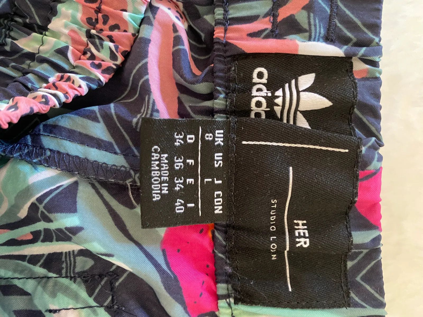 Adidas Adidas Byxor från designen Her Pants Size 25" / US 0 / IT 36 - 2 Thumbnail