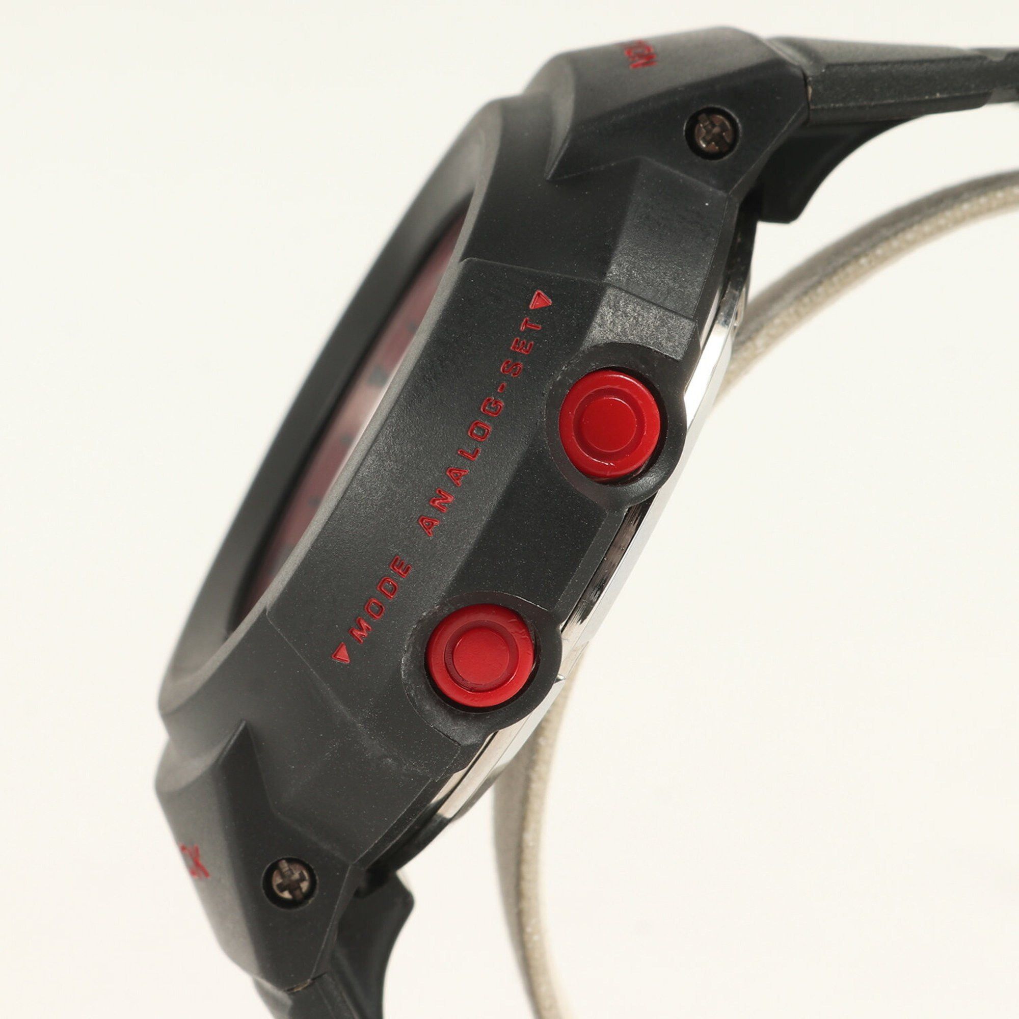 Casio G-SHOCK 90s AW-500D-4ET Galapagos Darwin Research Station Sea Igua Red Digital-Analog Watch Black 1999 CASIO Men's Size ONE SIZE - 3 Thumbnail