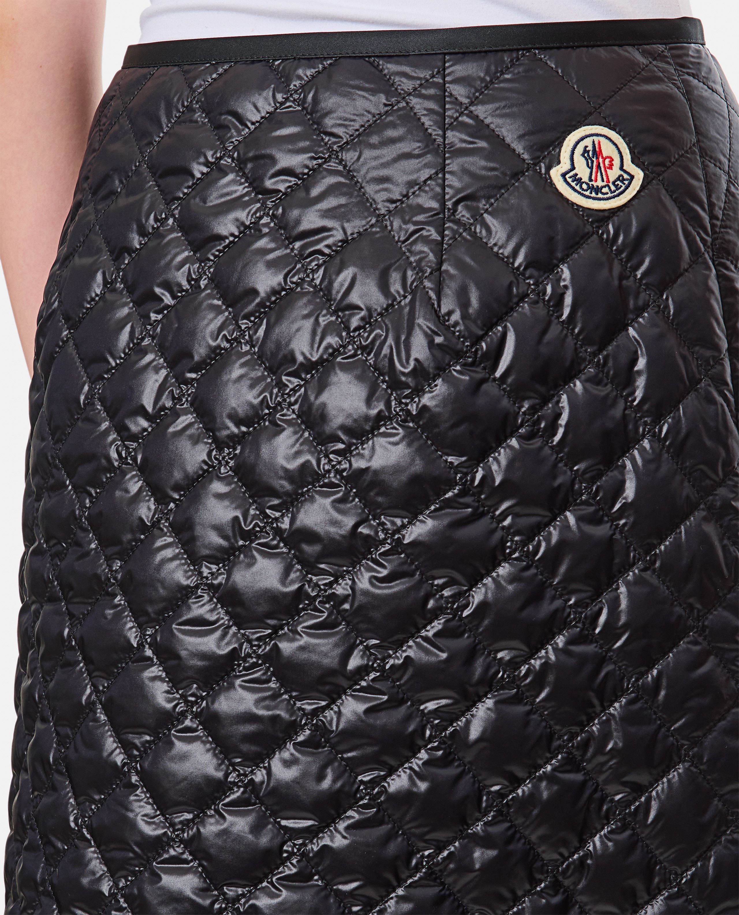 Moncler PADDED MINI SKIRT Size 27" / US 4 / IT 40 - 4 Thumbnail