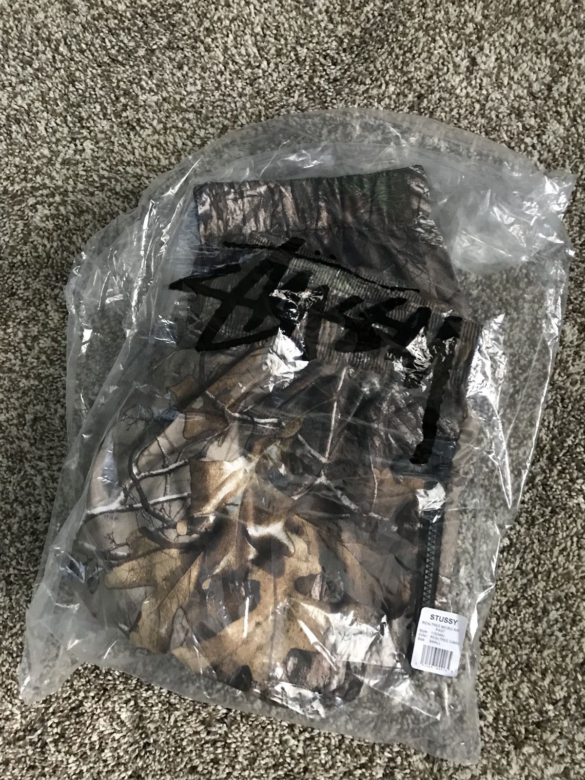 Stussy Stussy X Realtree Camo Pants. Size Small. SOLD OUT Size US 30 / EU 46 - 2 Preview