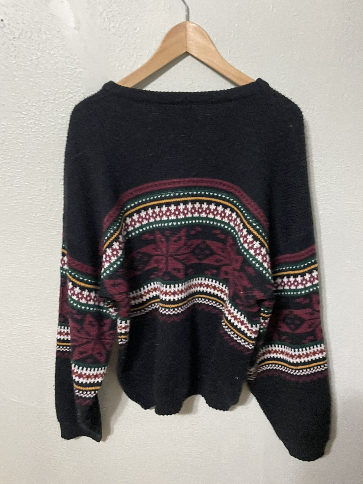Vintage Vintage Maroon Snowflake Band Knit Sweater Size US L / EU 52-54 / 3 - 4 Thumbnail