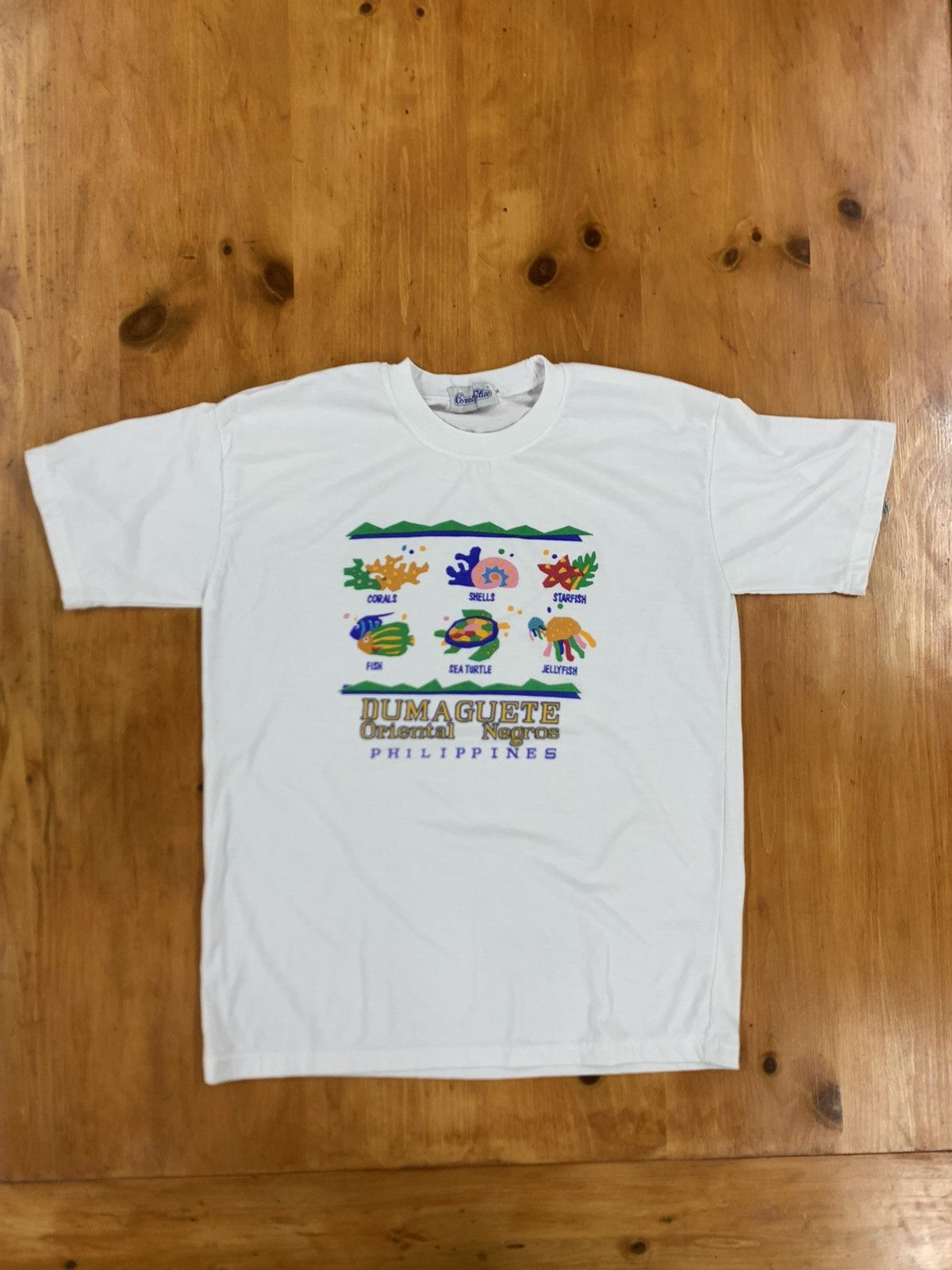 Vintage Vintage Philippines Ocean Animals Tee Size US XL / EU 56 / 4 - 3 Thumbnail