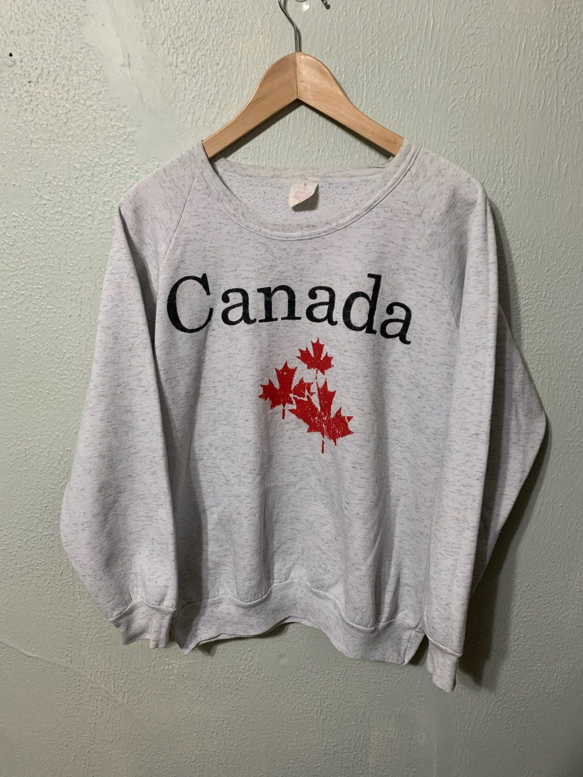 Vintage Vintage Crewneck Canada 1980s Maple Vintage Sweatshirt Size US M / EU 48-50 / 2 - 2 Thumbnail