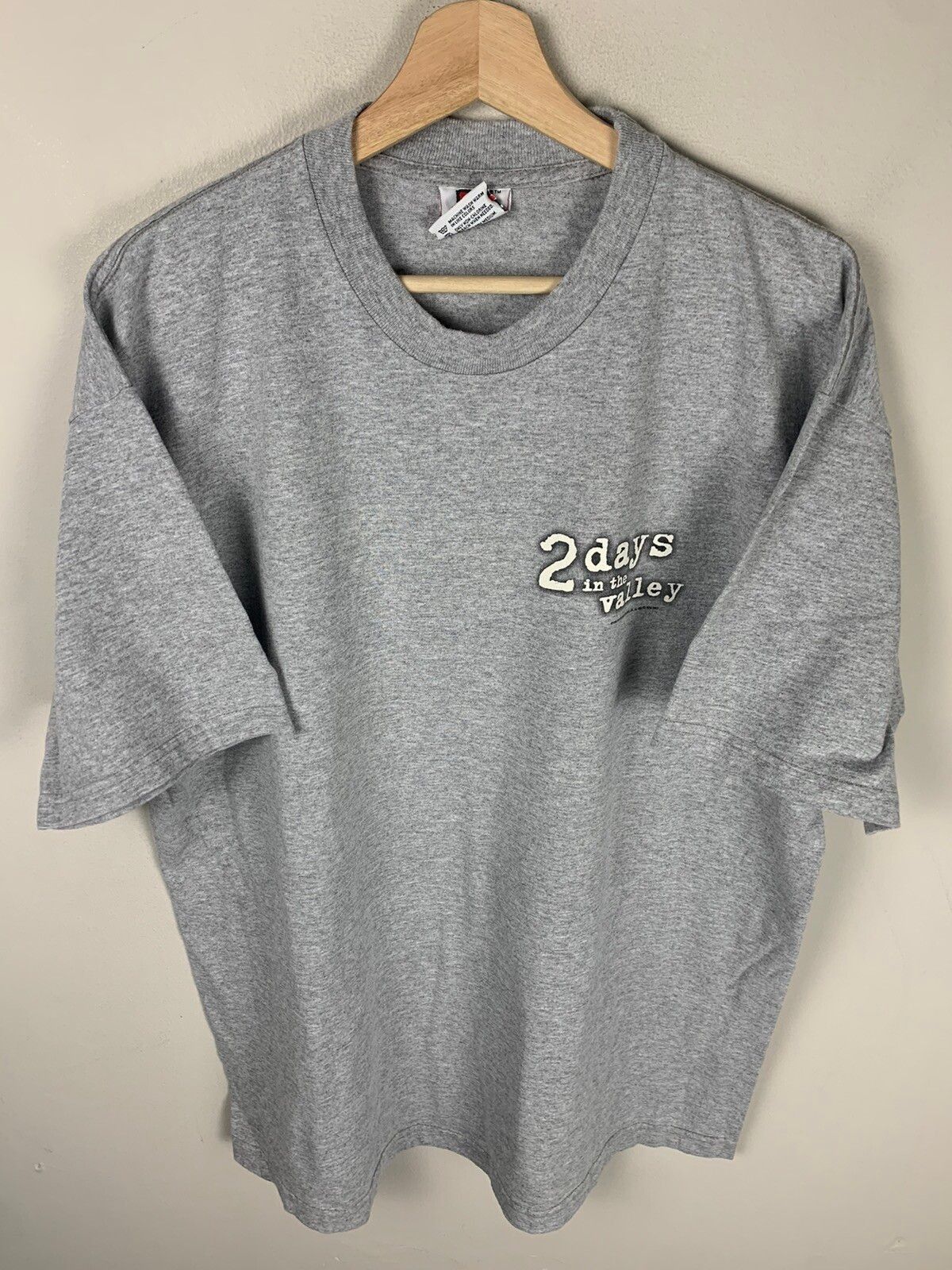 Vintage Vintage 2 Days in the Valley Chalk Outline Tee Size US XL / EU 56 / 4 - 2 Thumbnail